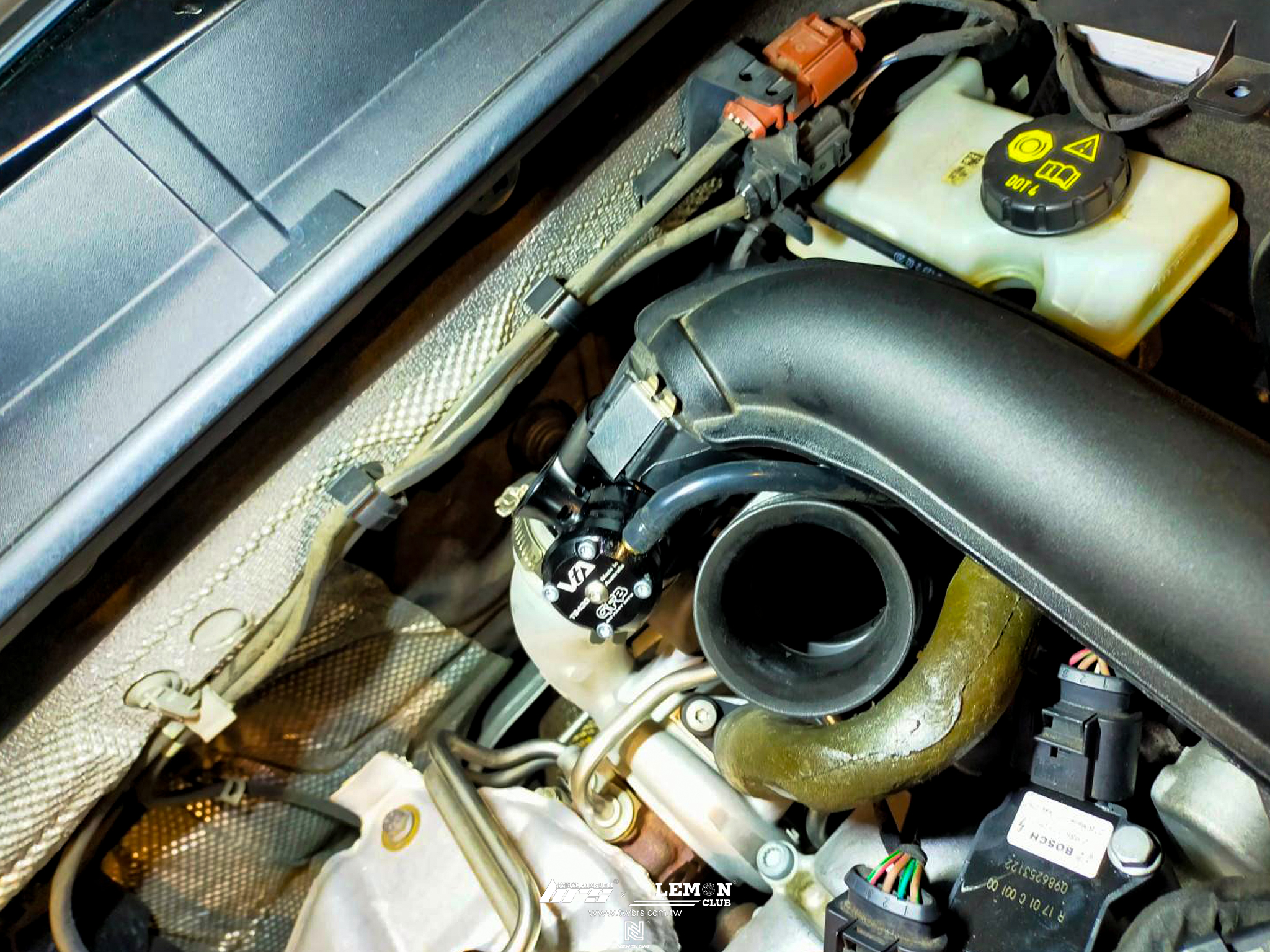 Volkswagen Golf 7.5 安裝 GFB VTA EA211 電子外洩式強化洩壓閥