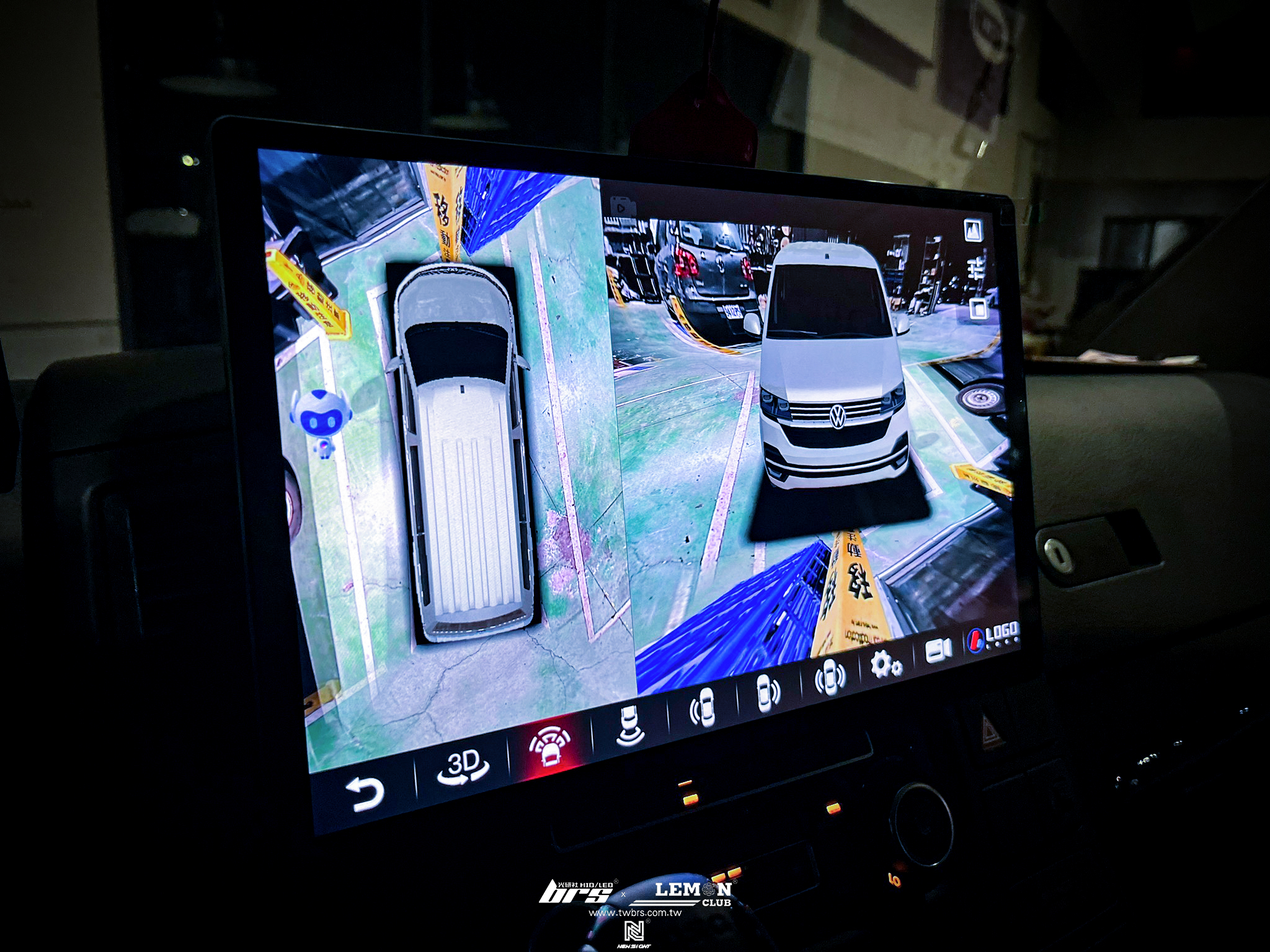 Volkswagen T5 安裝 13吋安卓機+360度環景系統