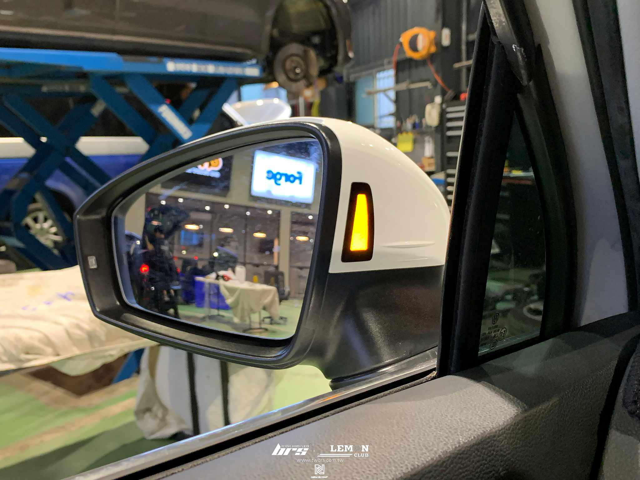 Volkswagen New Tiguan 安裝 車道保持系統+盲點偵測系統