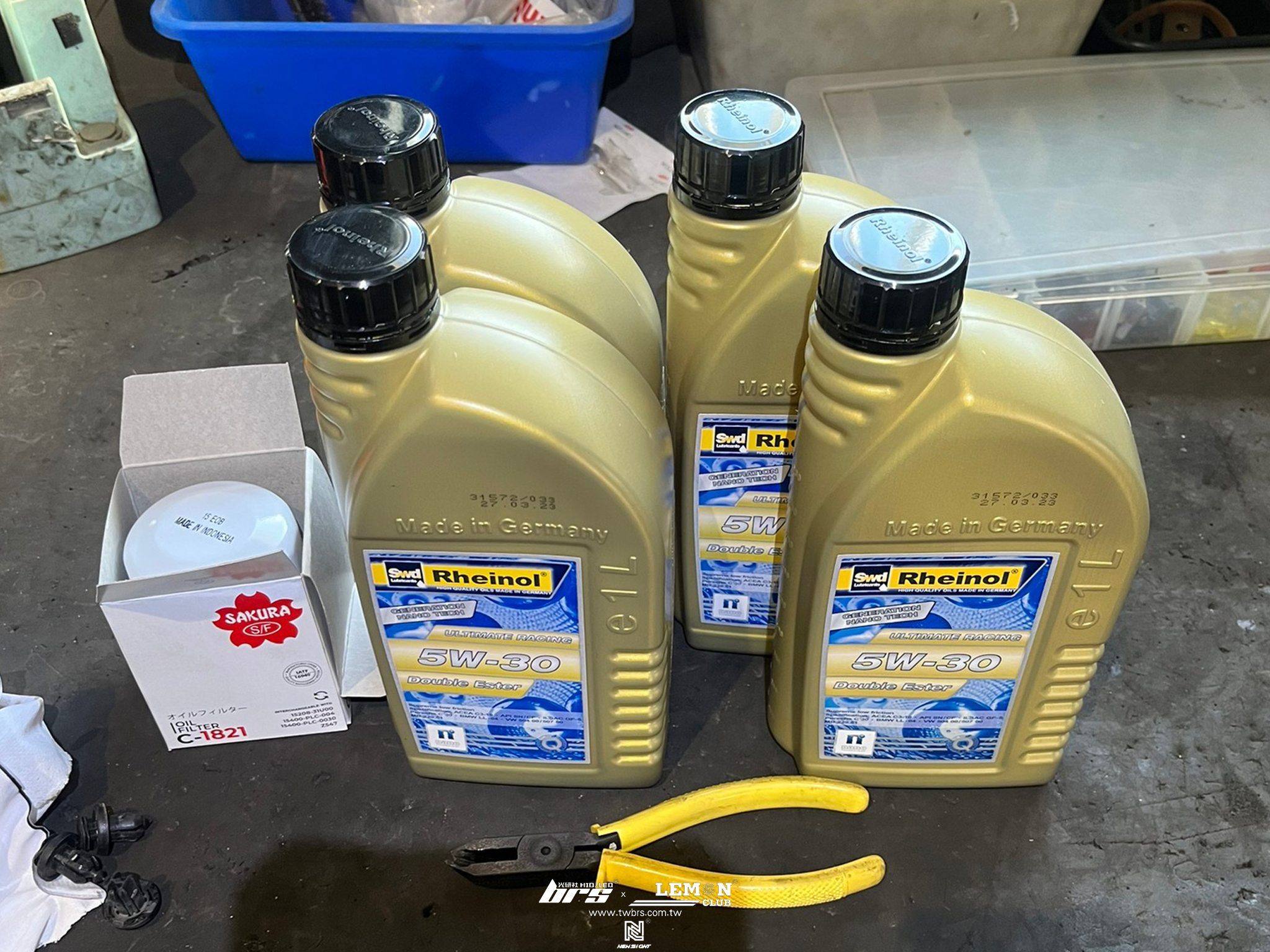 Honda HR-V 保養(萊茵機油5W30+SAKURA機油芯)