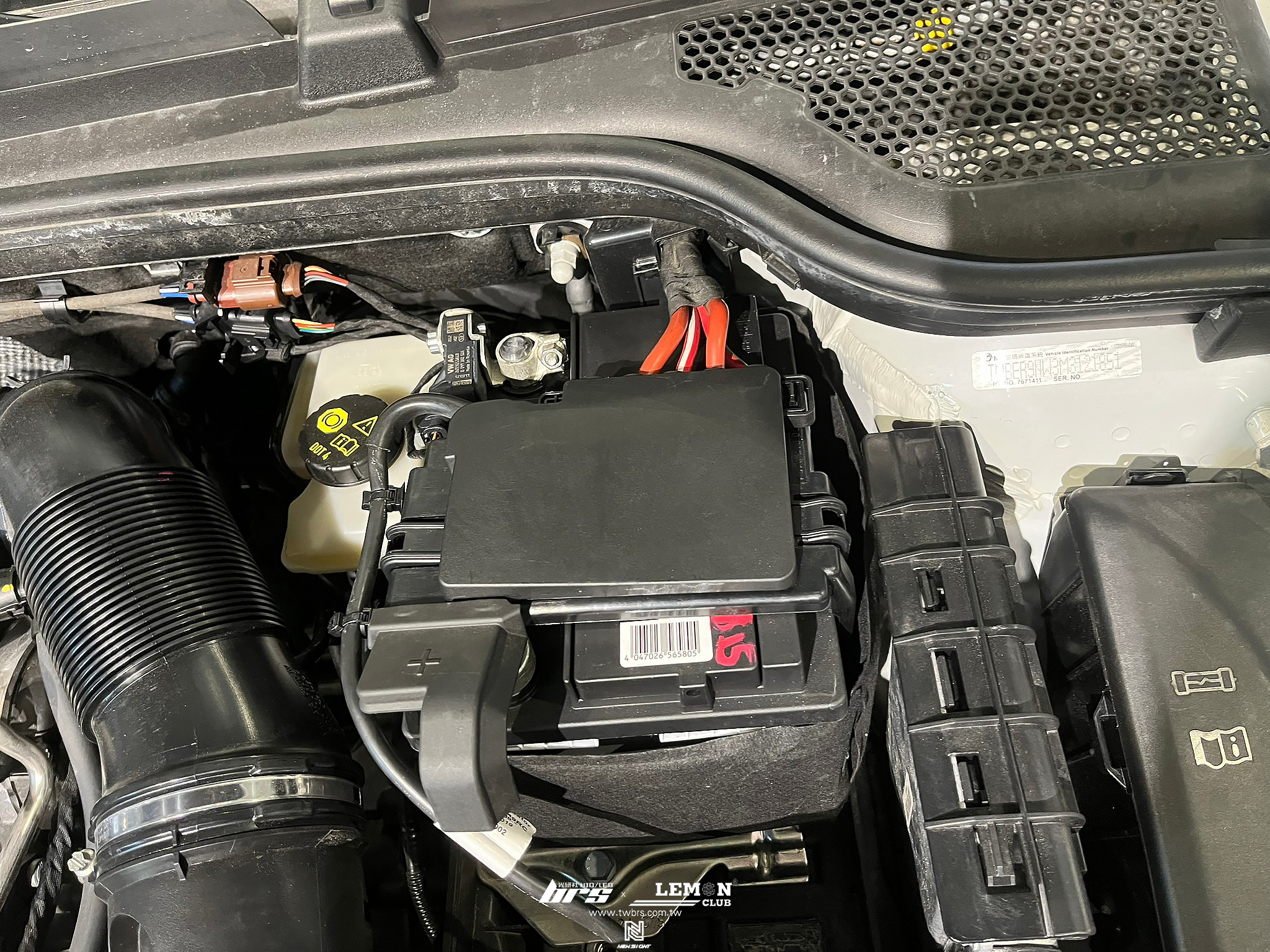 Skoda Scala 安裝 BOSCH電瓶