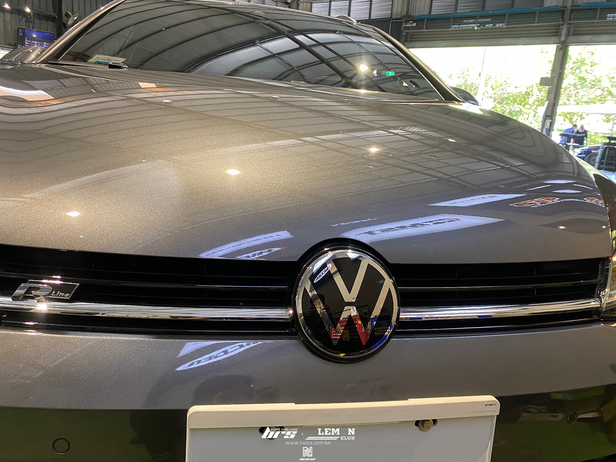 Volkswagen Golf 7.5 安裝 21年式ACC前標