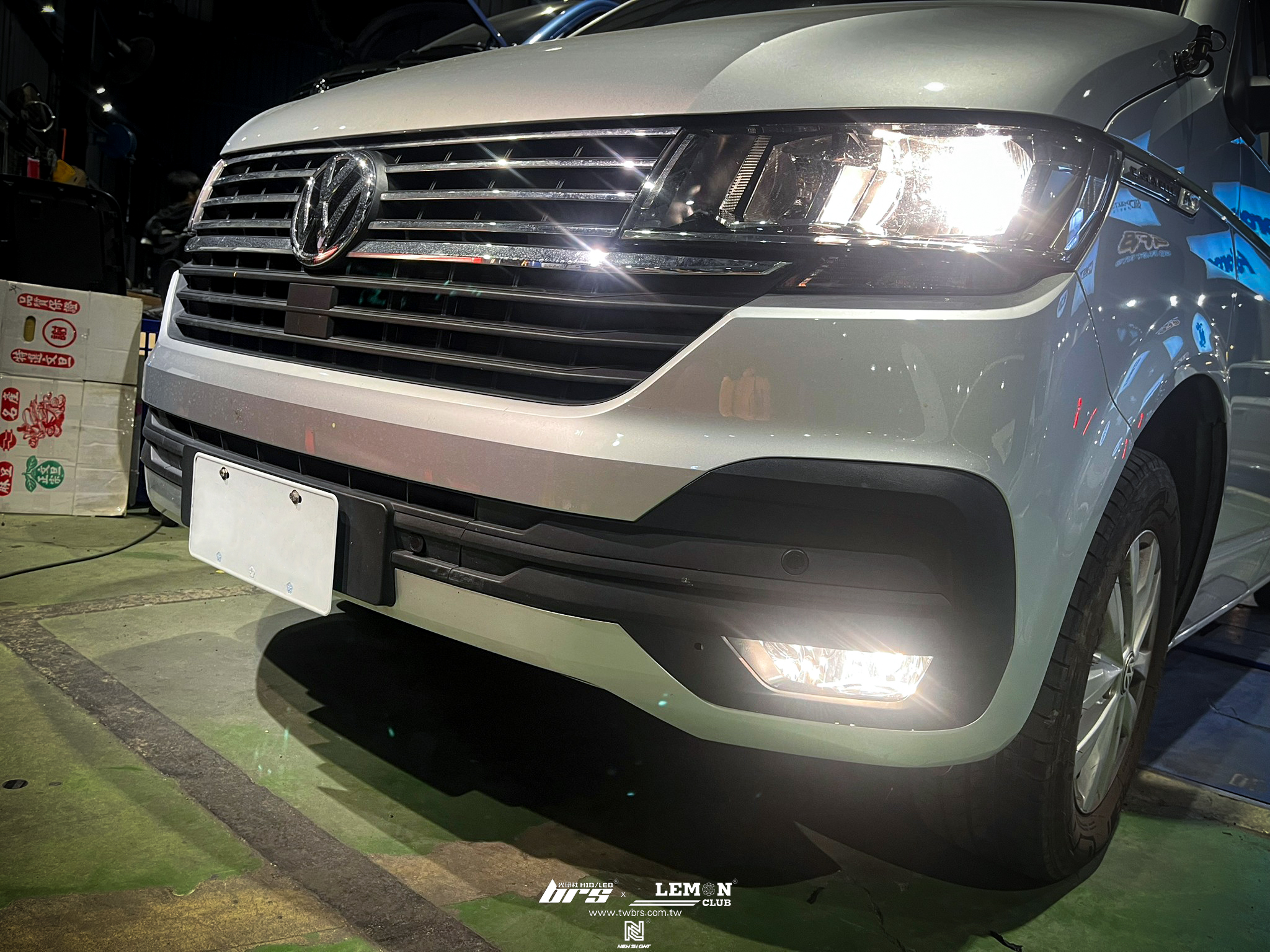 Volkswagen T6.1 安裝 原廠專用霧燈總成