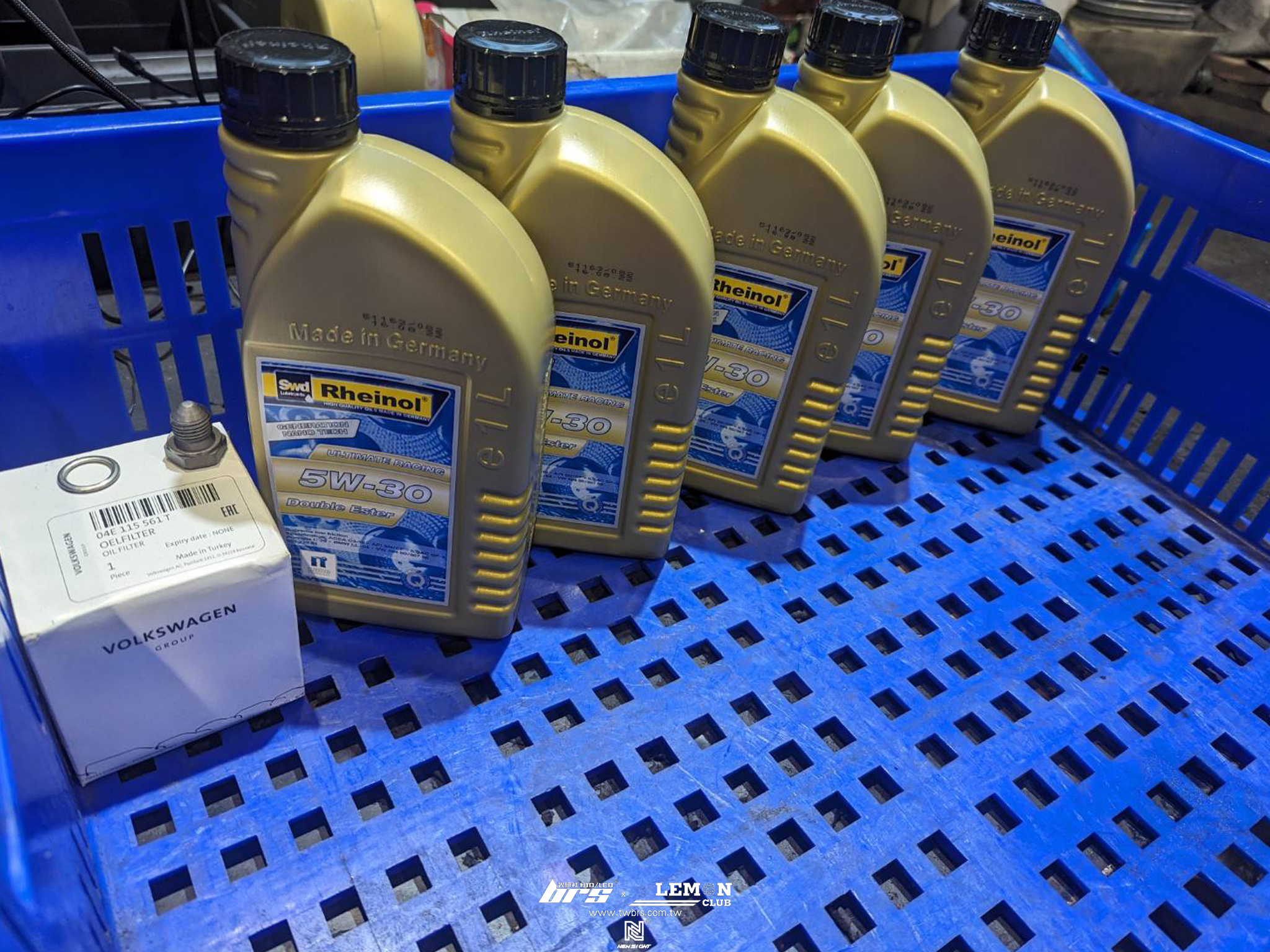 Skoda Kodiaq 保養(德國Rheinol萊茵機油5W30+原廠機油芯+原廠洩油螺絲+原廠洩油螺絲墊片)