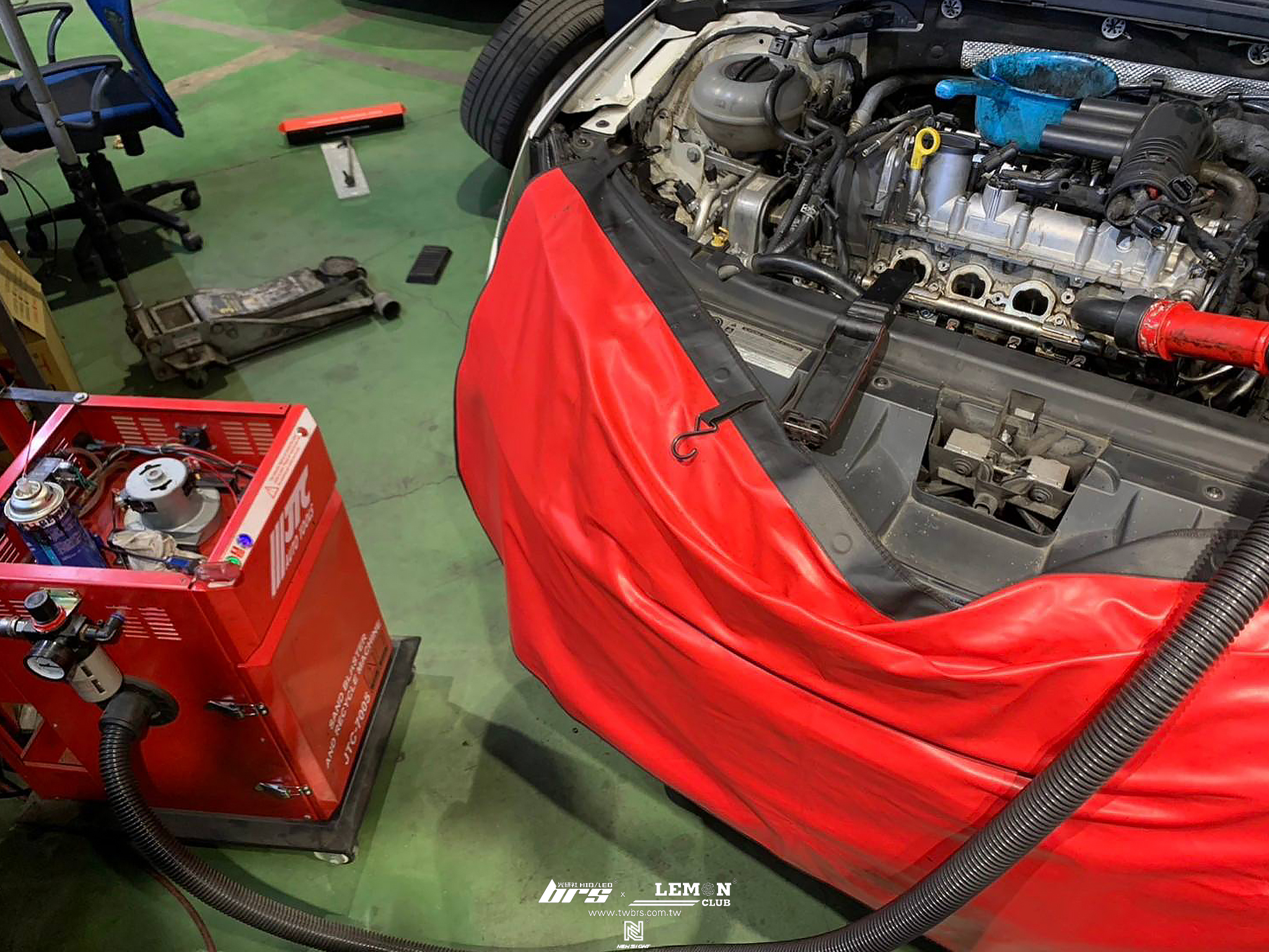 Skoda Octavia 保養 核桃沙清洗+引擎腳更換+HARDRACE前李仔串
