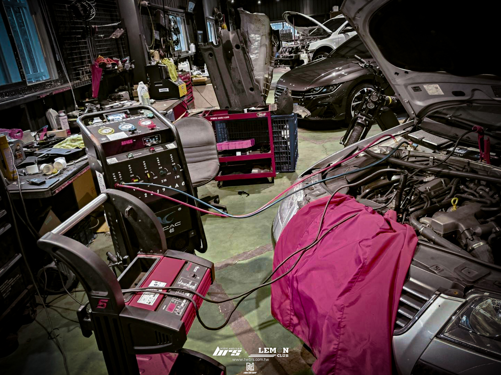 Volkswagen Passat 保養 冷氣系統循環清洗+冷凍油更換