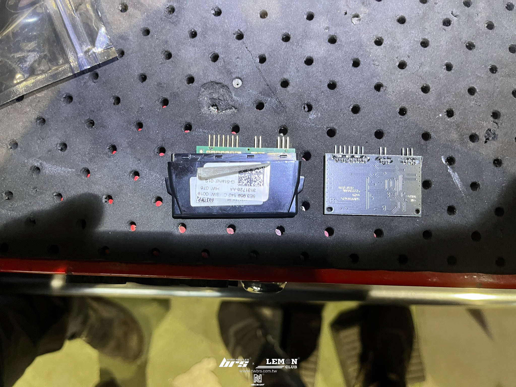 Skoda Kodiaq RS 安裝 VAG方向盤版離手晶片