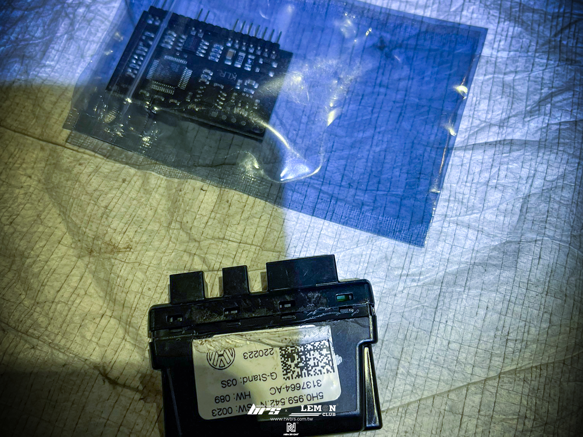 Volkswagen New Tiguan R 安裝 方向盤型離手晶片