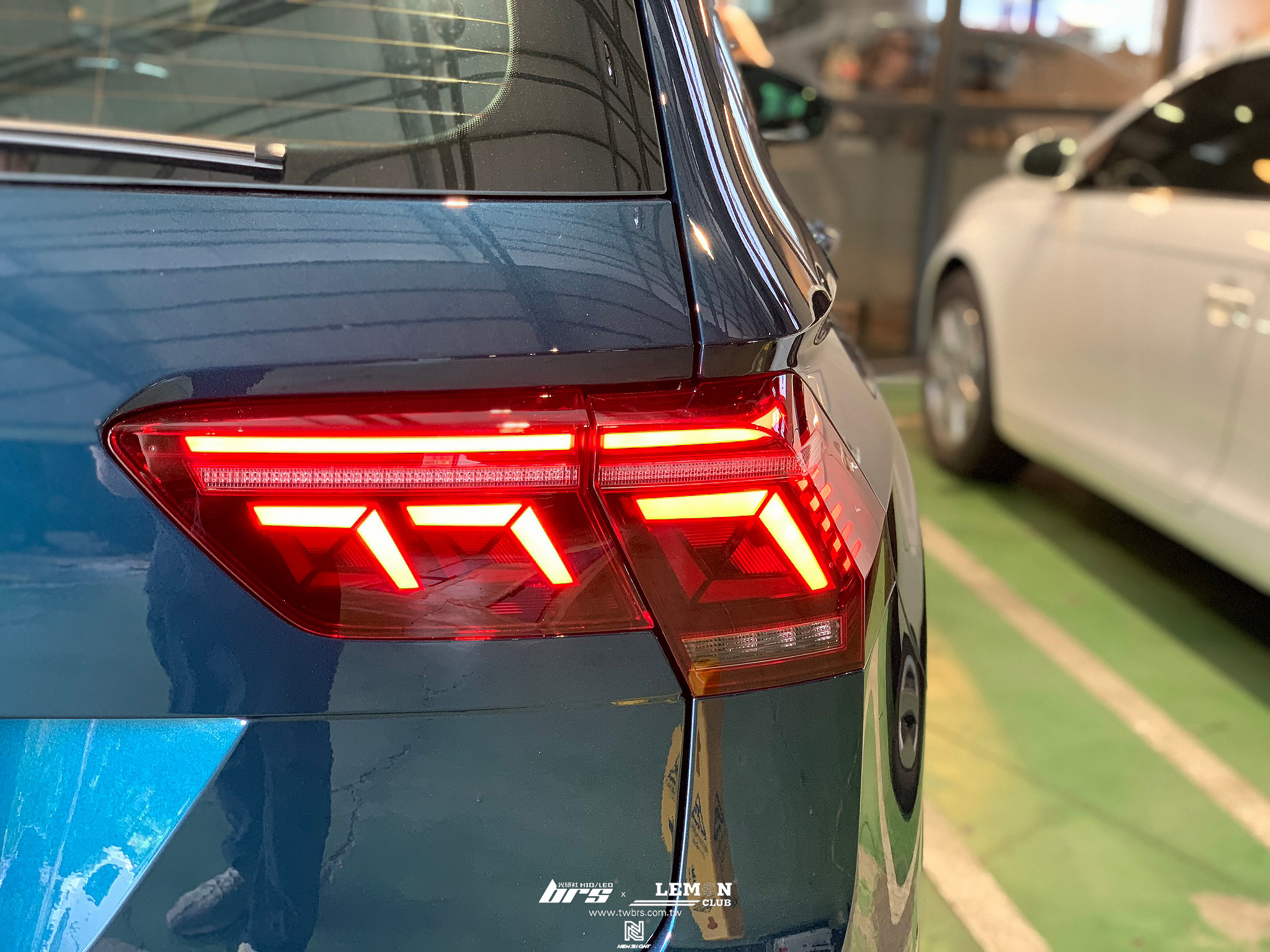 Volkswagen New Tiguan 安裝 21年式動態流水尾燈+21年式日行燈水箱罩