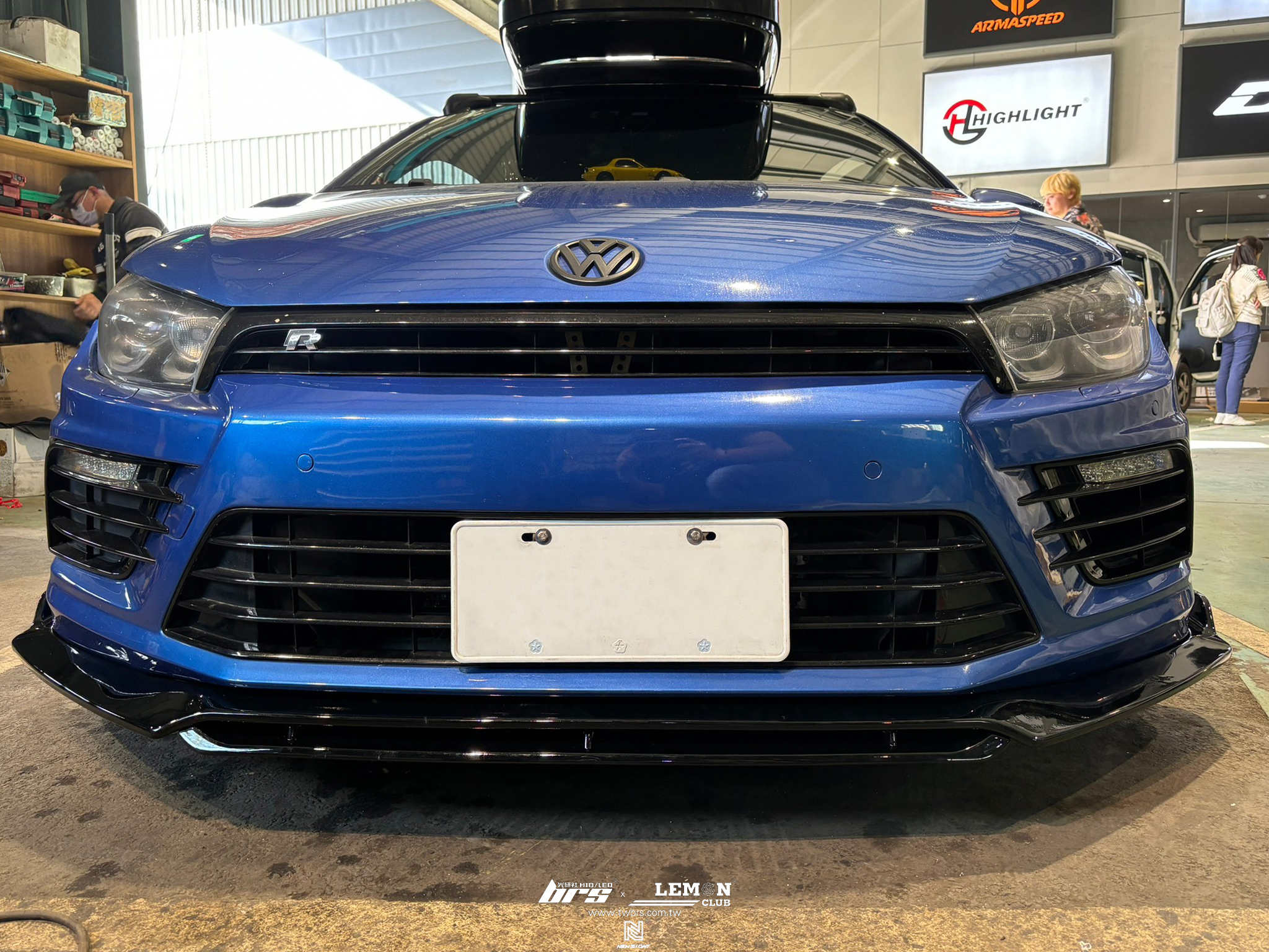 Volkswagen Scirocco 安裝 R20前下巴+類MAX後下擾流