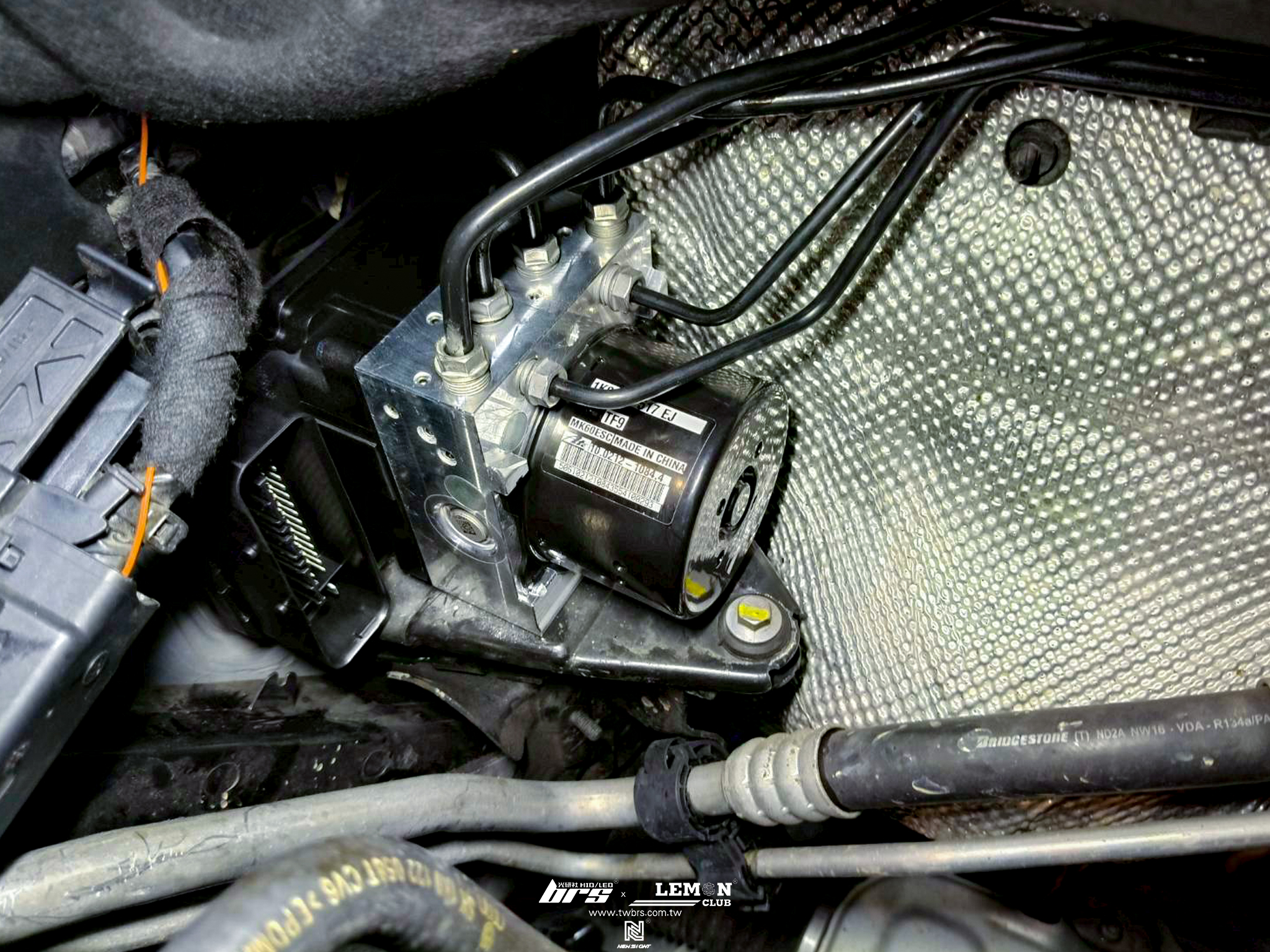 Skoda Yeti 保養 ABS總泵更換