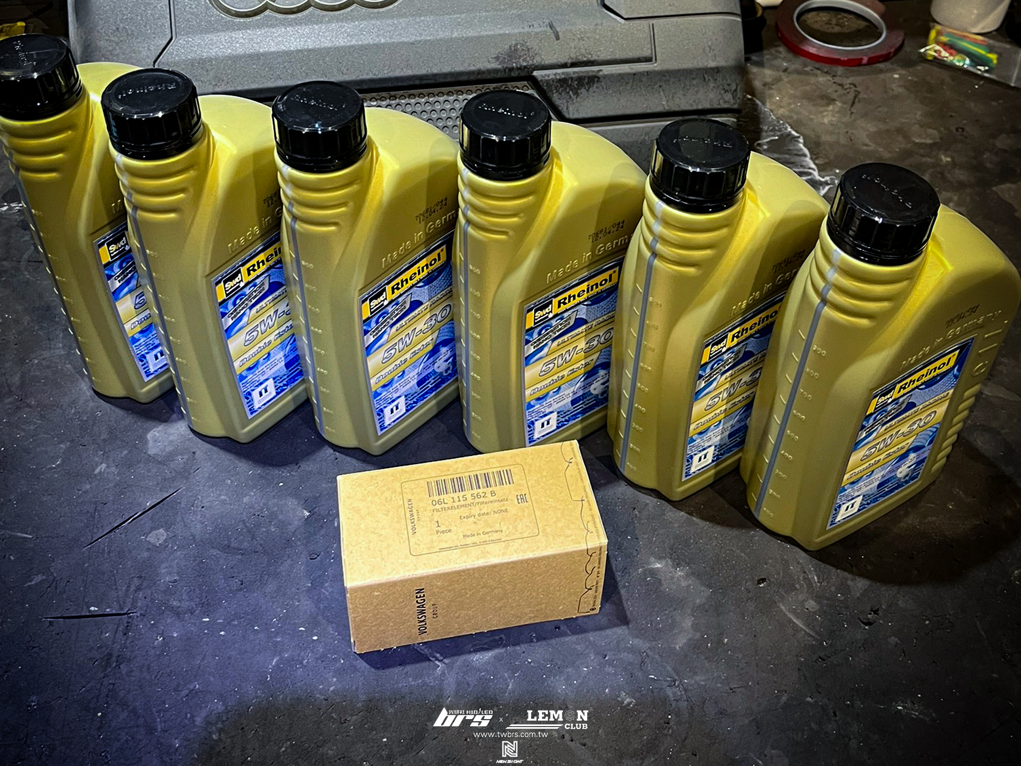 Audi A3 保養 德國Rheinol萊茵機油5W30更換+原廠機油芯更換