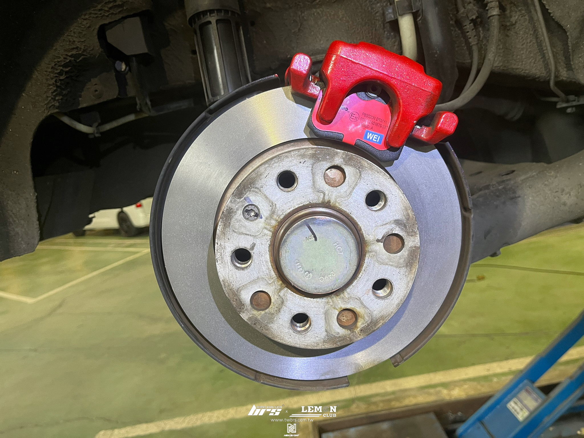 Skoda Octavia 安裝 後碟盤車削