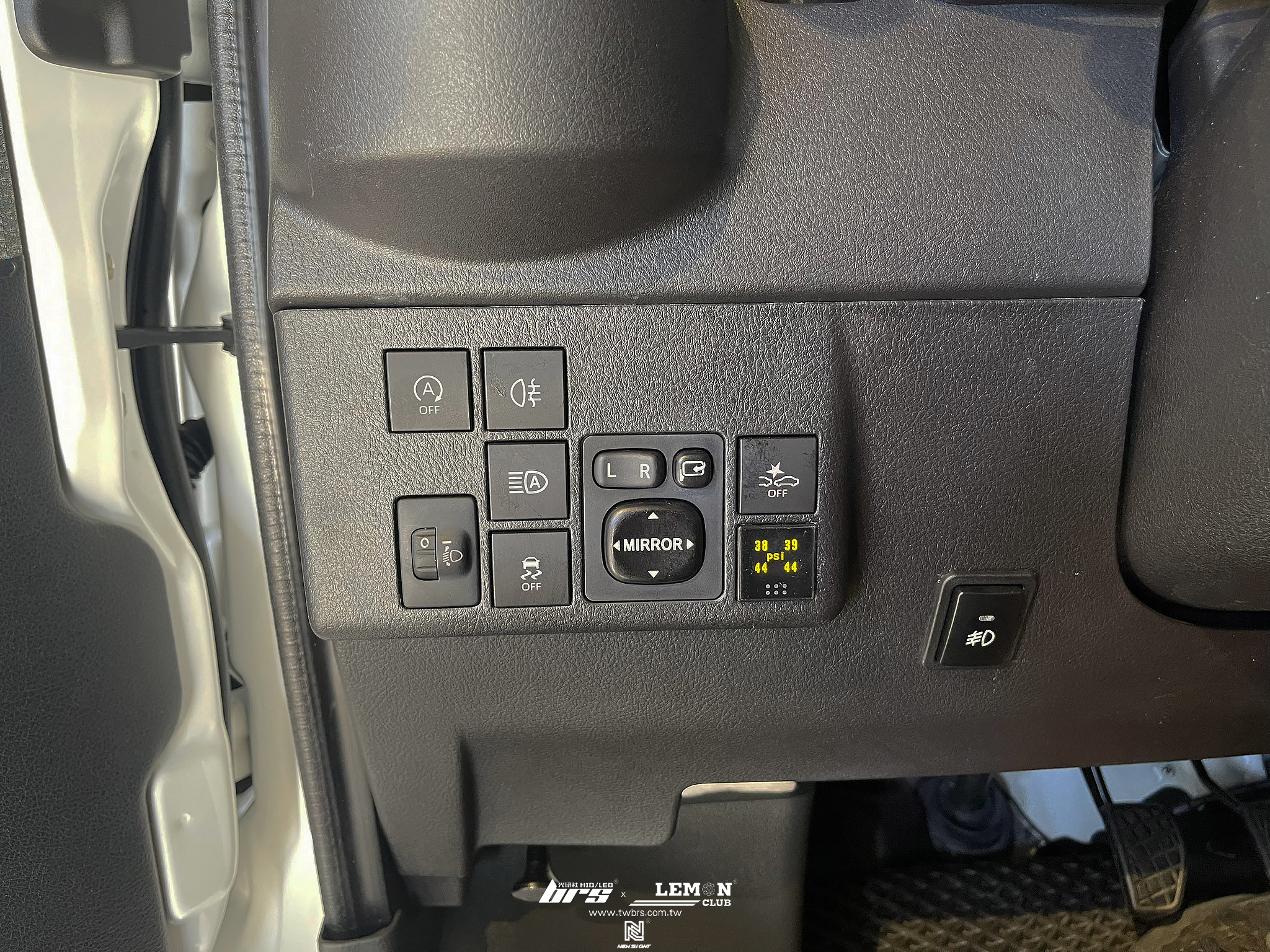 Toyota Town Ace 安裝 原廠直接式胎壓(二代胎壓)+ORO金屬氣嘴(銀色)