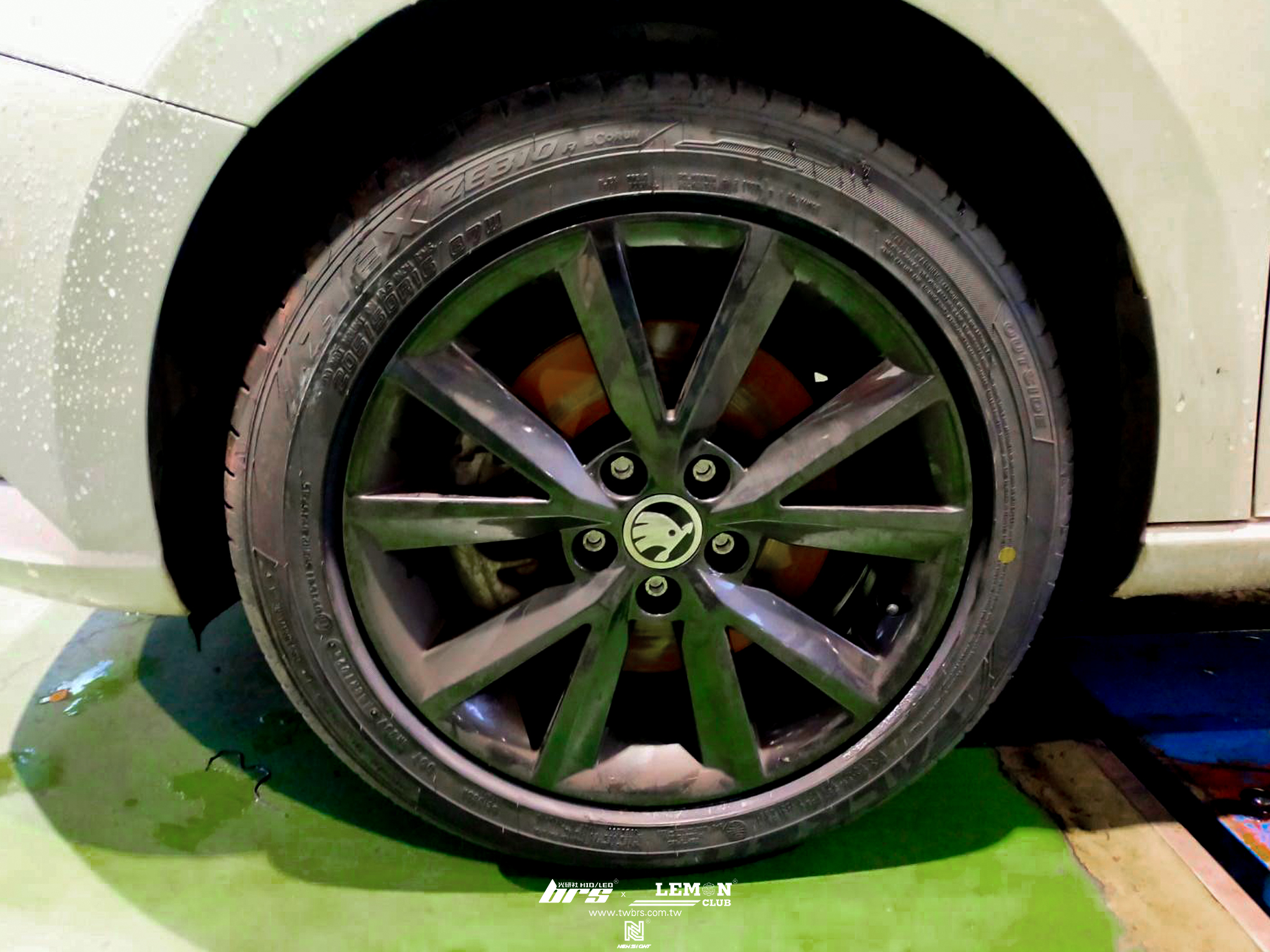 Skoda Fabia 保養 德國Rheinol萊茵機油0W20更換+原廠機油芯更換+原廠洩油螺絲+墊片更換+FALKEN 205/50/16-ZE310輪胎