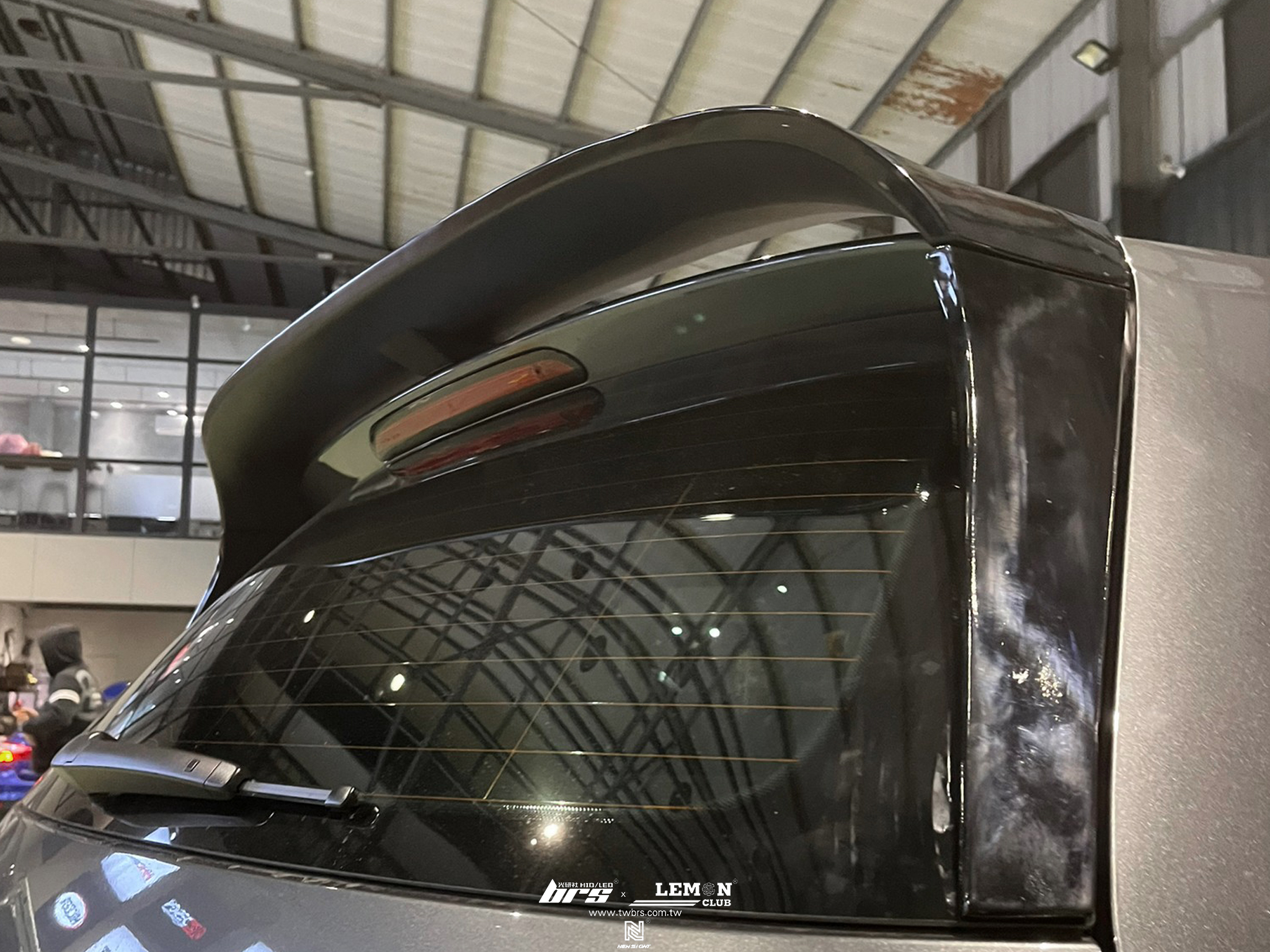 Volkswagen Golf 7.5 安裝 CS款尾翼