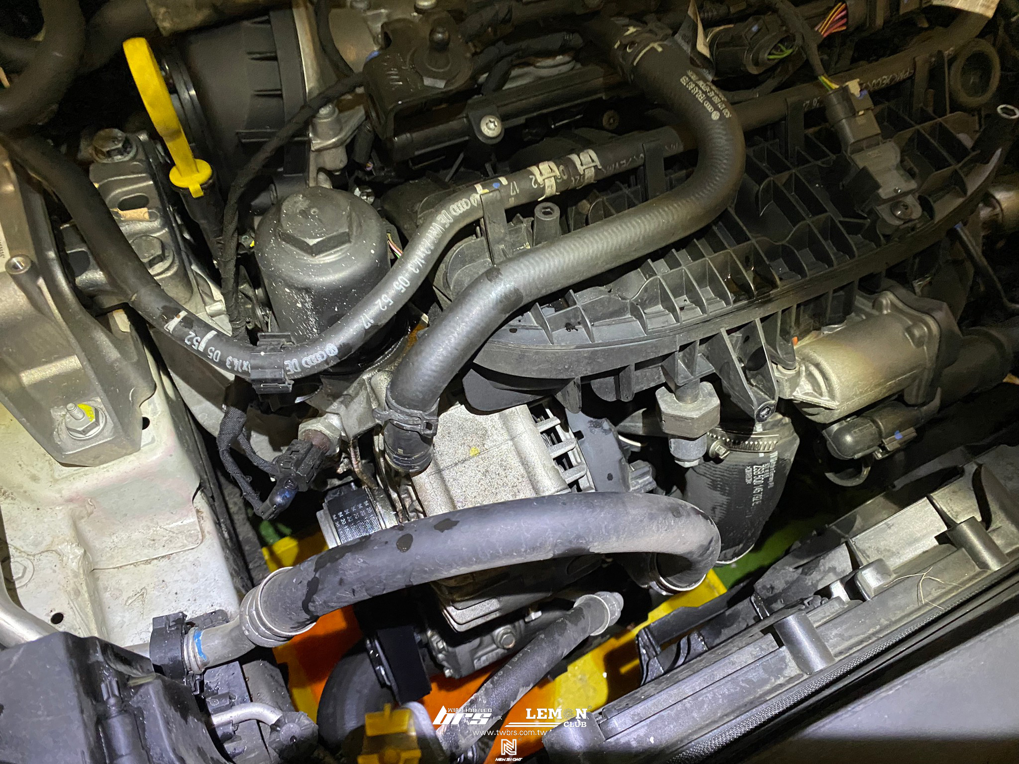 Skoda Octavia 安裝 冷卻液水管更換+冷卻液軟管更換+進氣渦輪管墊圈