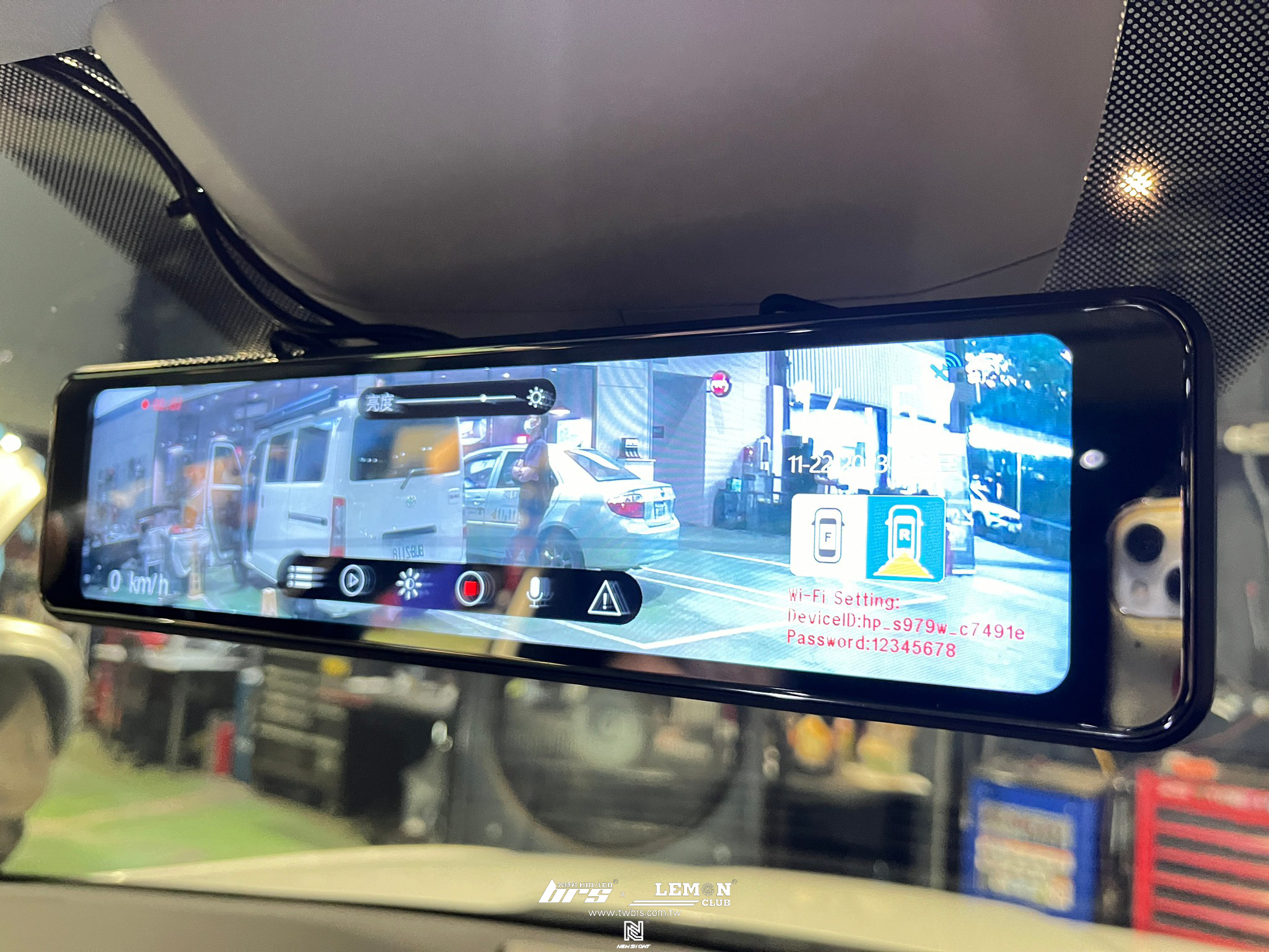 Skoda Kodiaq 安裝 DOD RZW988 後視鏡型行車紀錄器