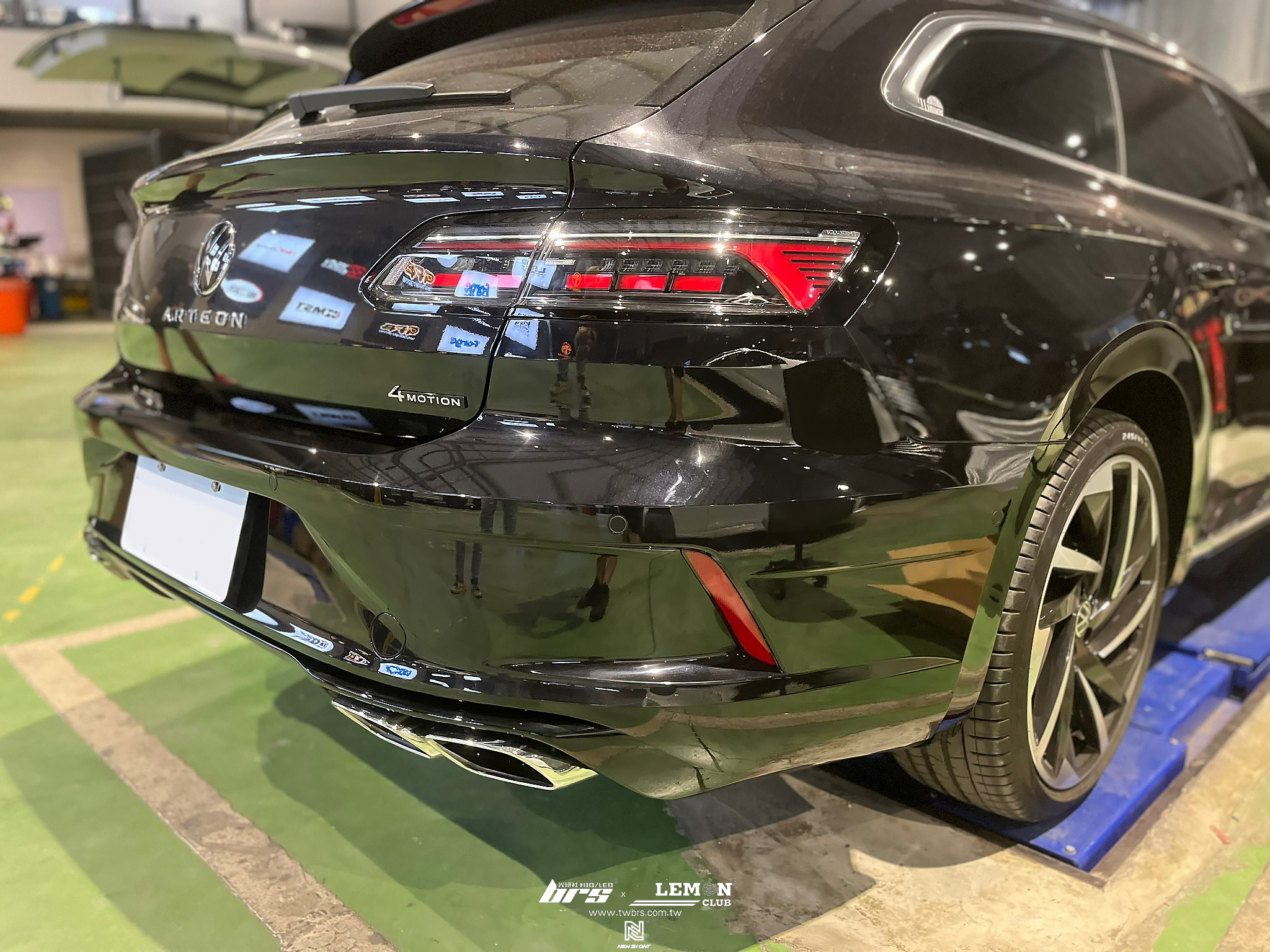 Volkswagen Arteon 安裝 R 後保桿套件