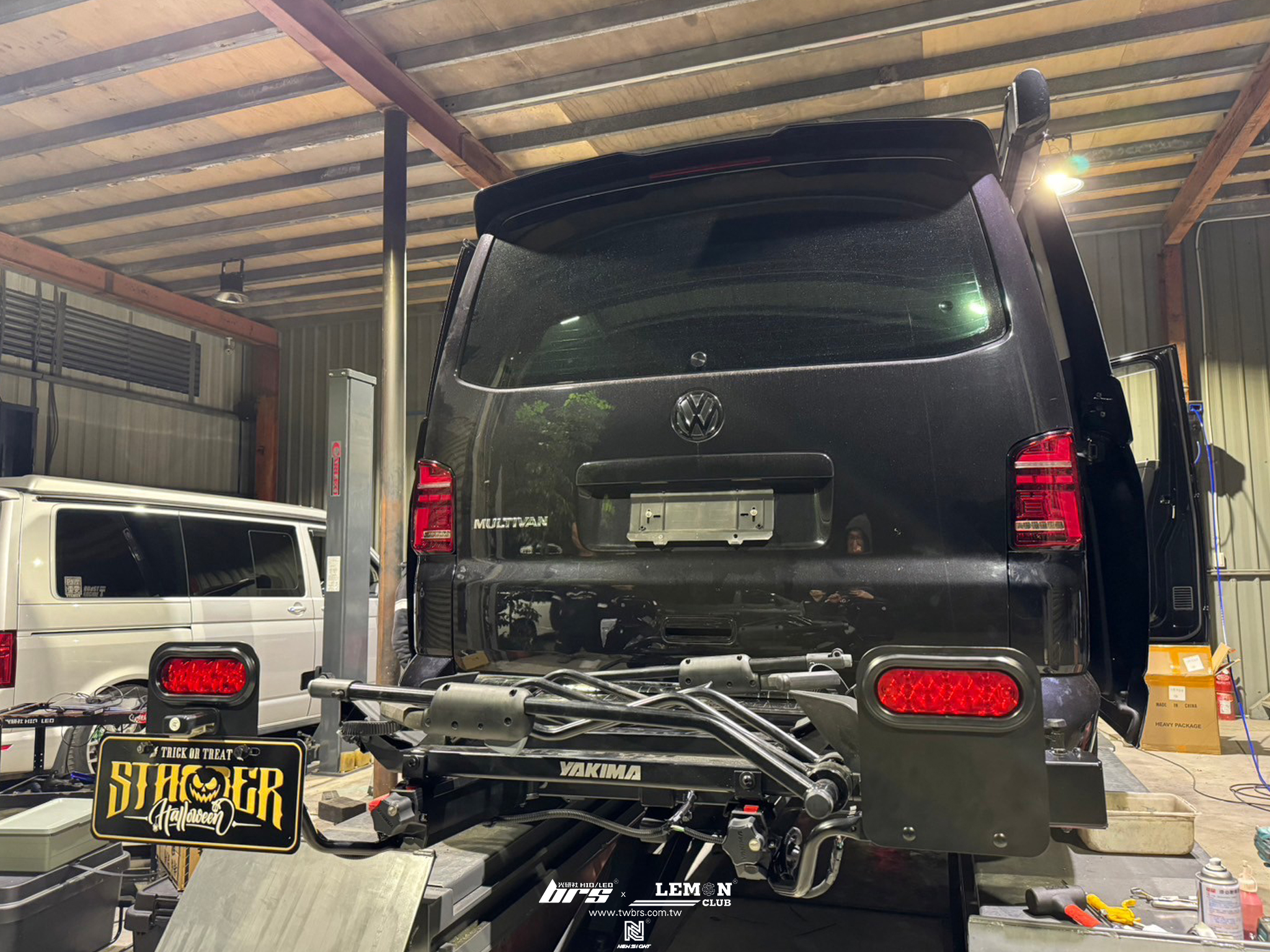 Volkswagen T5 安裝 拖車勾+YAKIMA套件