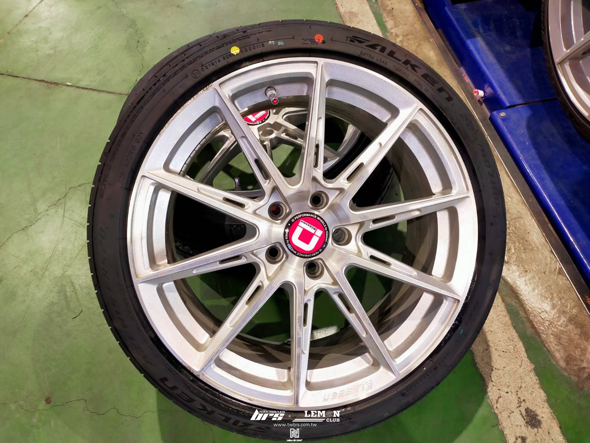 Volkswagen Golf 7 安裝 FALKEN FK520 225／40-18輪胎