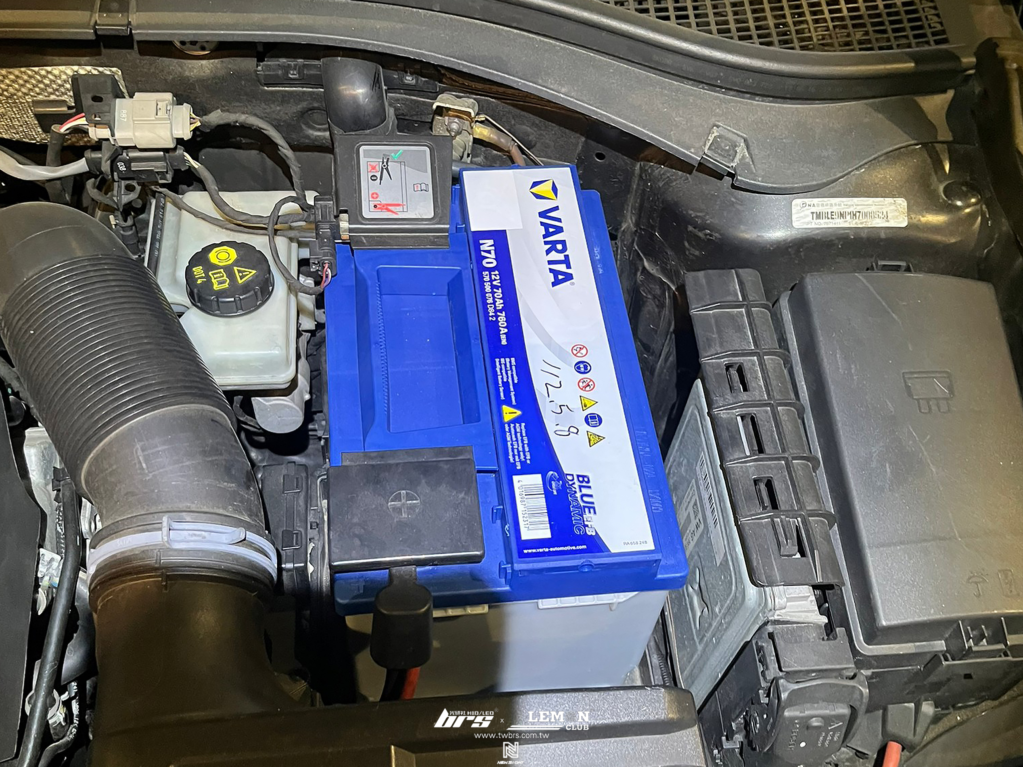 Skoda Superb 更換 VARTA N70 電瓶(德國製)