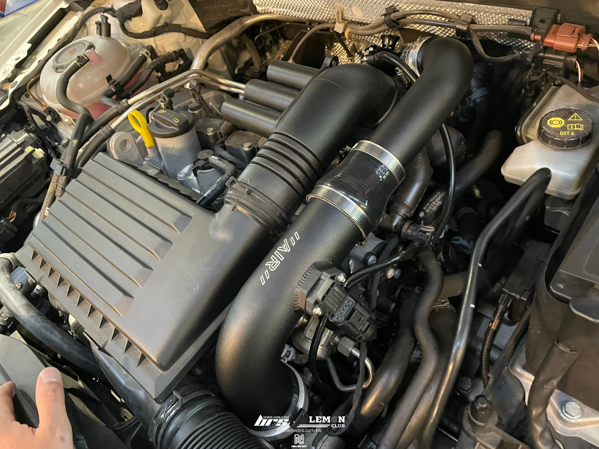 Volkswagen Golf 7.5 Variant 安裝 GFB洩壓閥+Leyo渦輪管