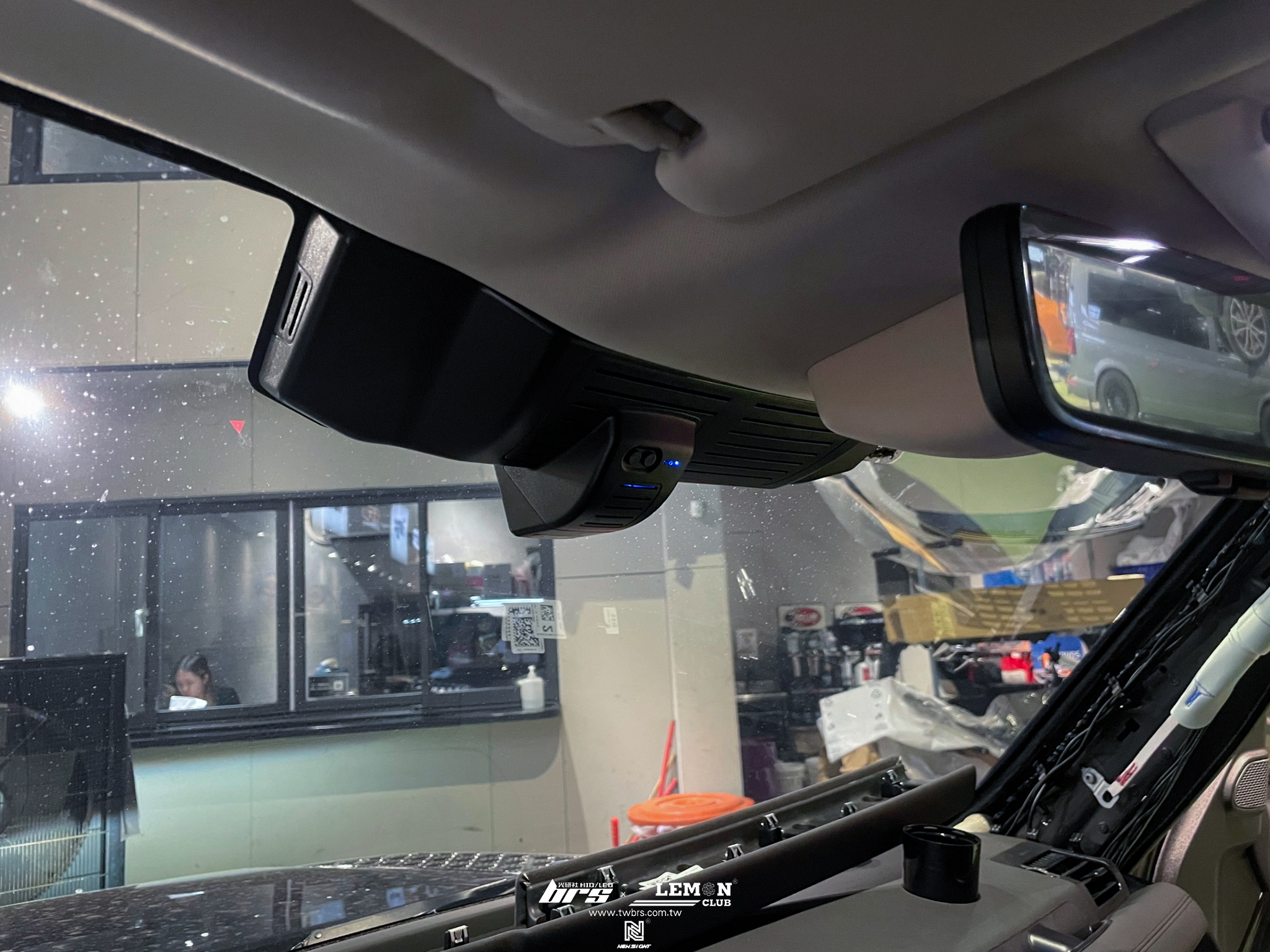 Land Rover Defender 110 安裝 70mai N500 Deferder專用前後行車紀錄器