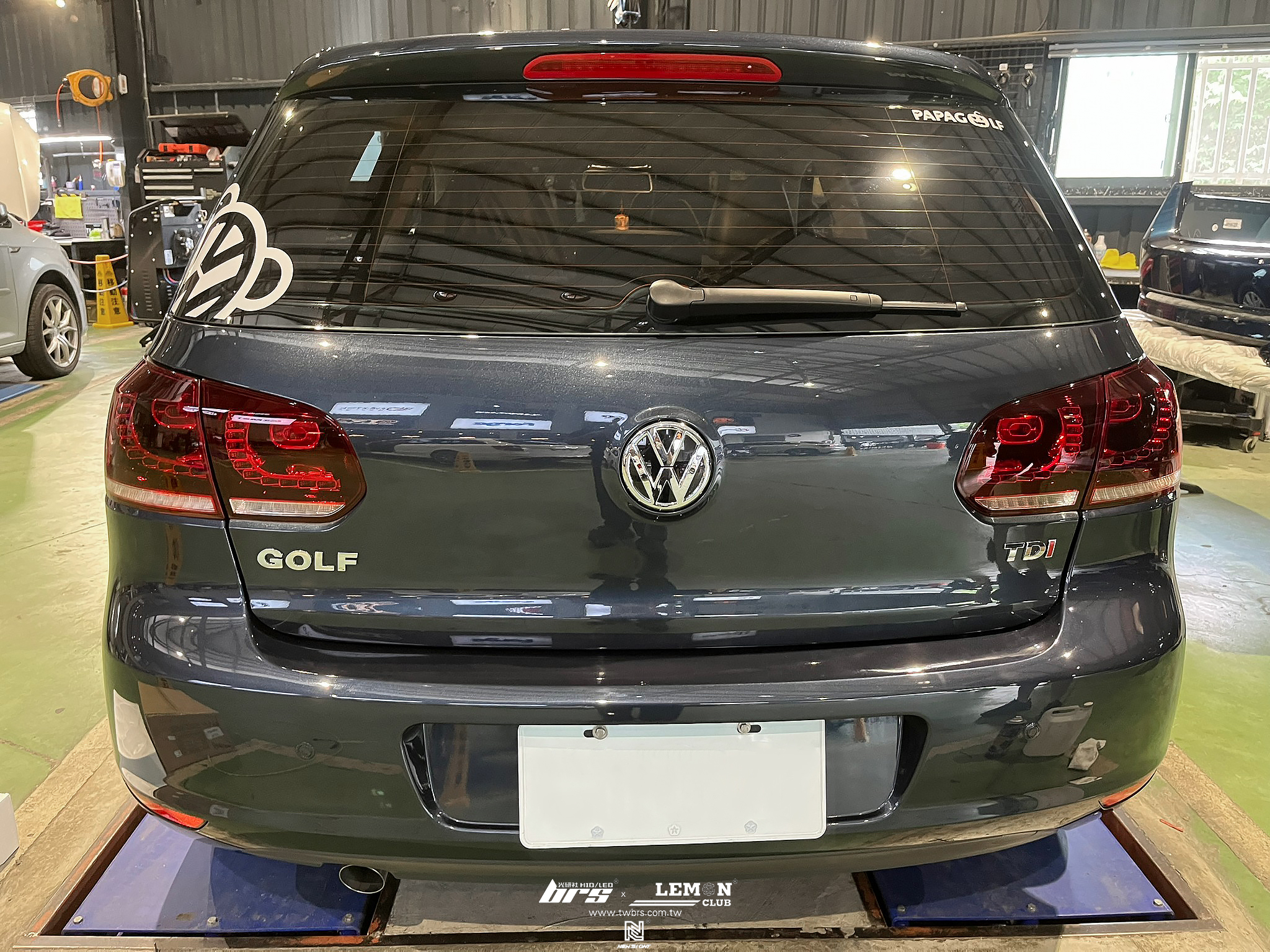 Volkswagen Golf 6 安裝 R20尾燈