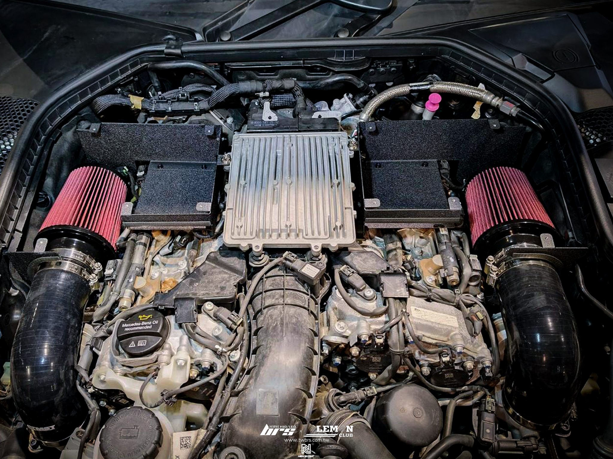 Benz W205 C43 保養 MST 進氣系統+前Brembo來令片(紅皮)+前Brembo平盤