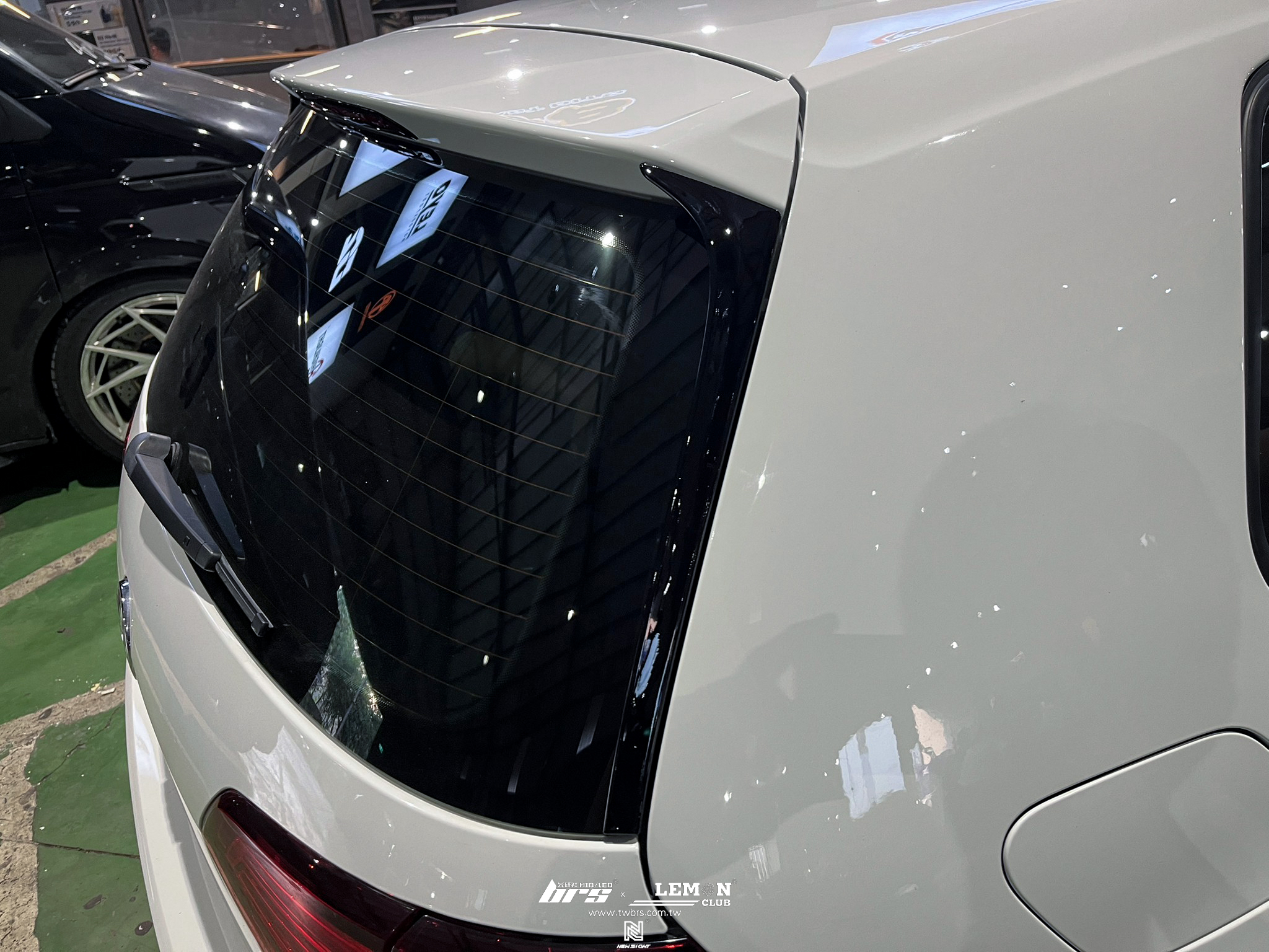 Volkswagen Golf 7.5 安裝 側翼