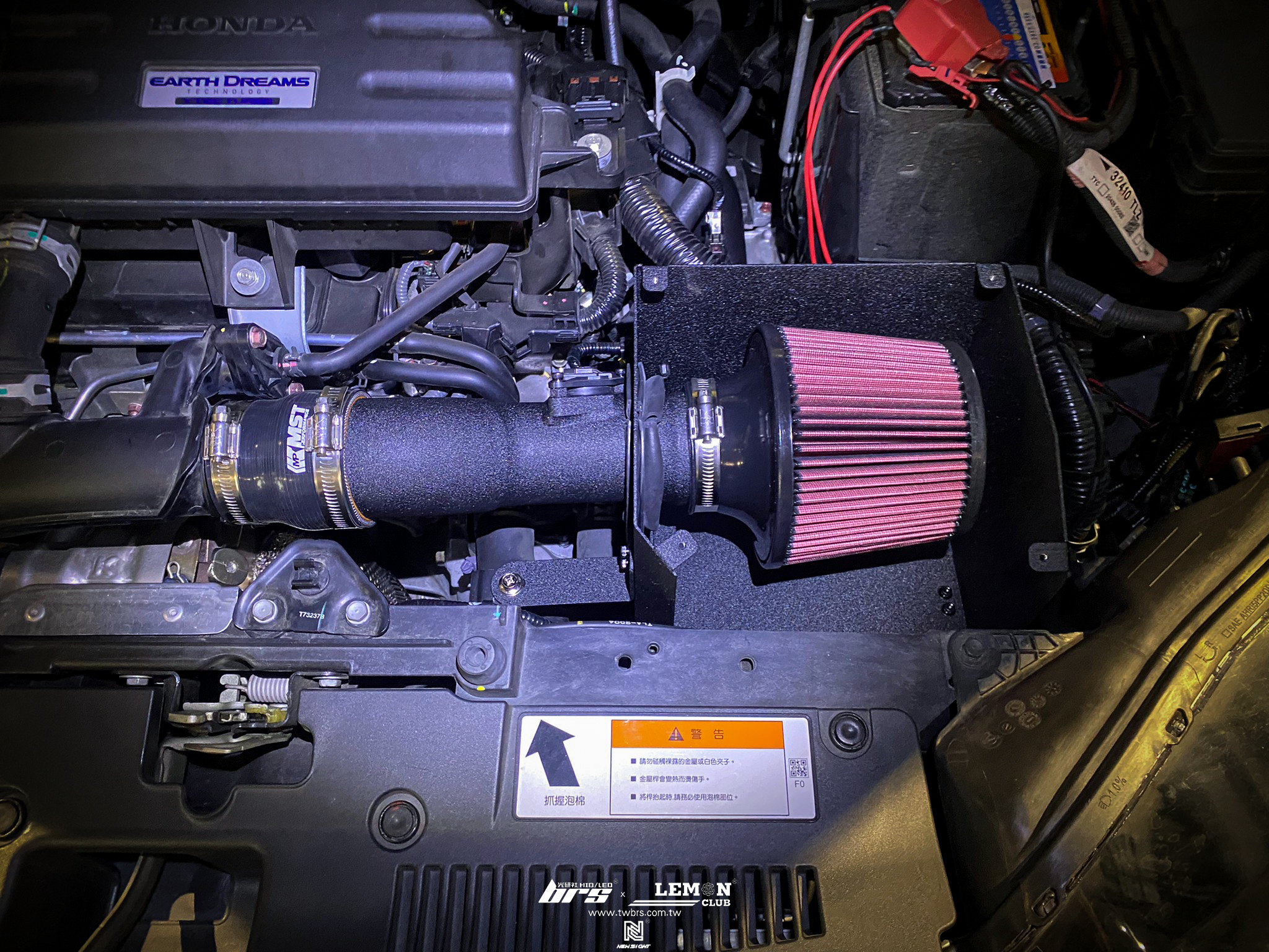 Honda CR-V 安裝 MST 進氣系統