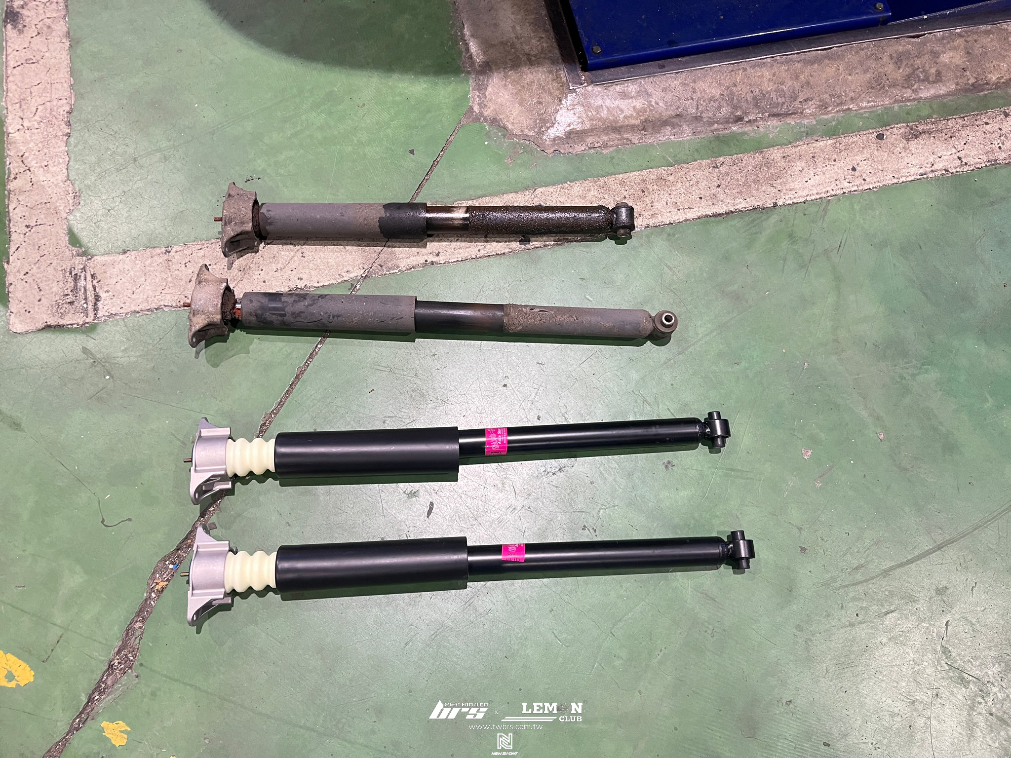 Mazda 3 安裝 FST後避震器更換