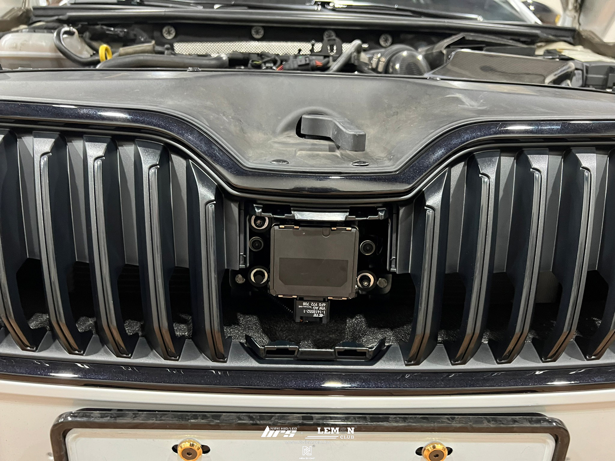 Skoda Superb 安裝 ACC主動巡航車距控制系統