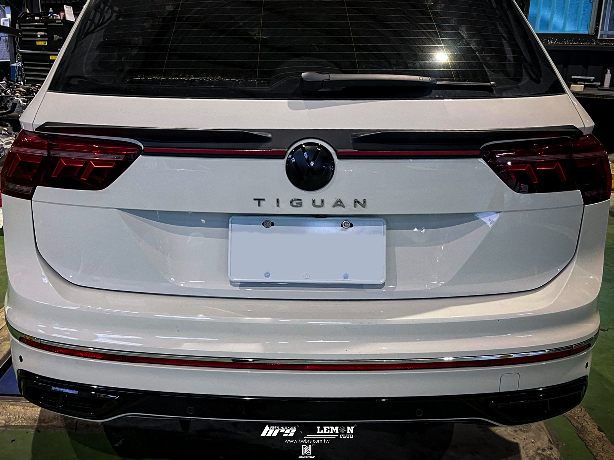 Volkswagen New Tiguan 安裝 前黑標+後黑標+R-Line側標+怠速熄火啟停自動關閉器
