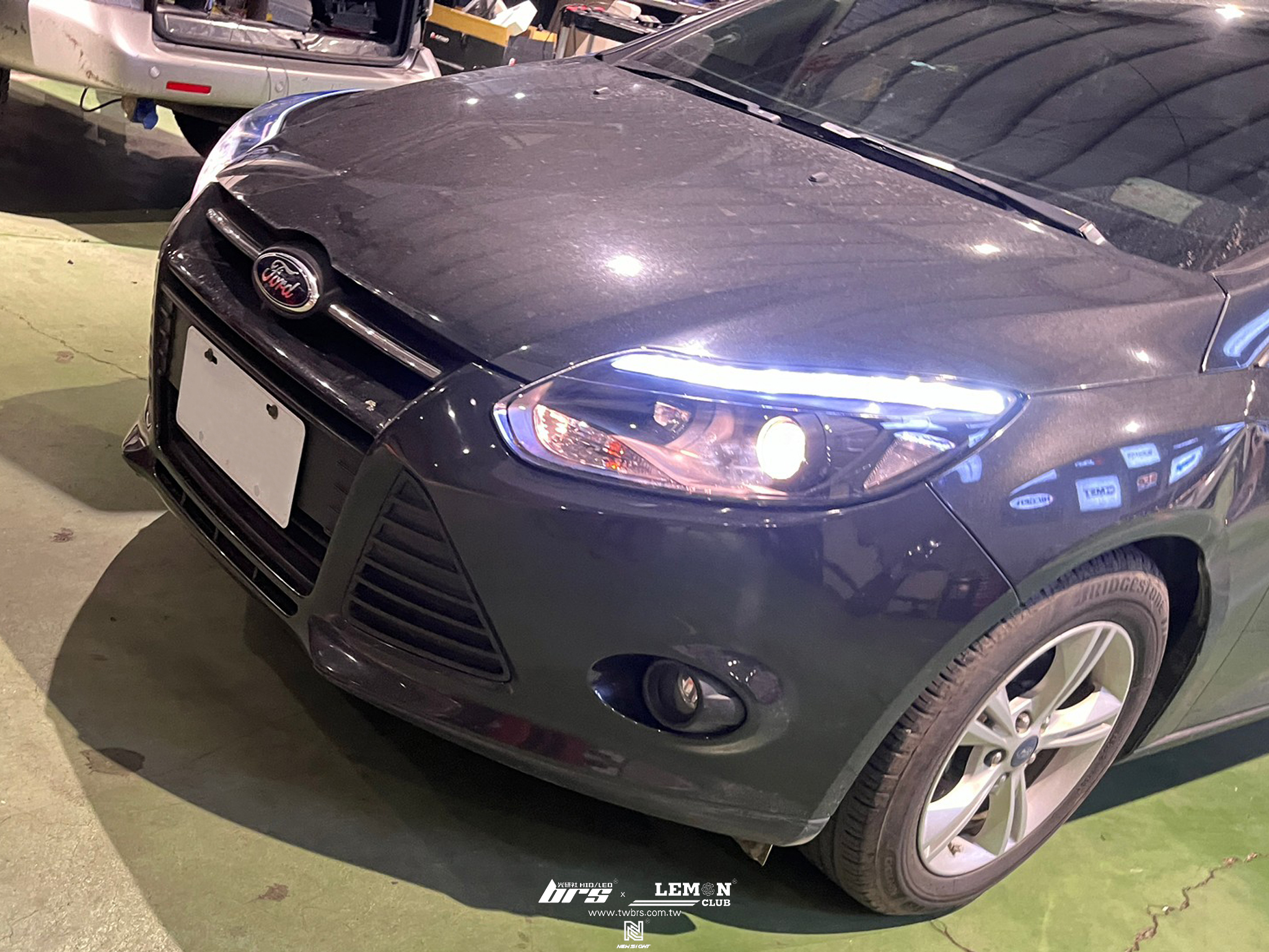 Ford Focus MK3 安裝 黑底款魚眼大燈總成