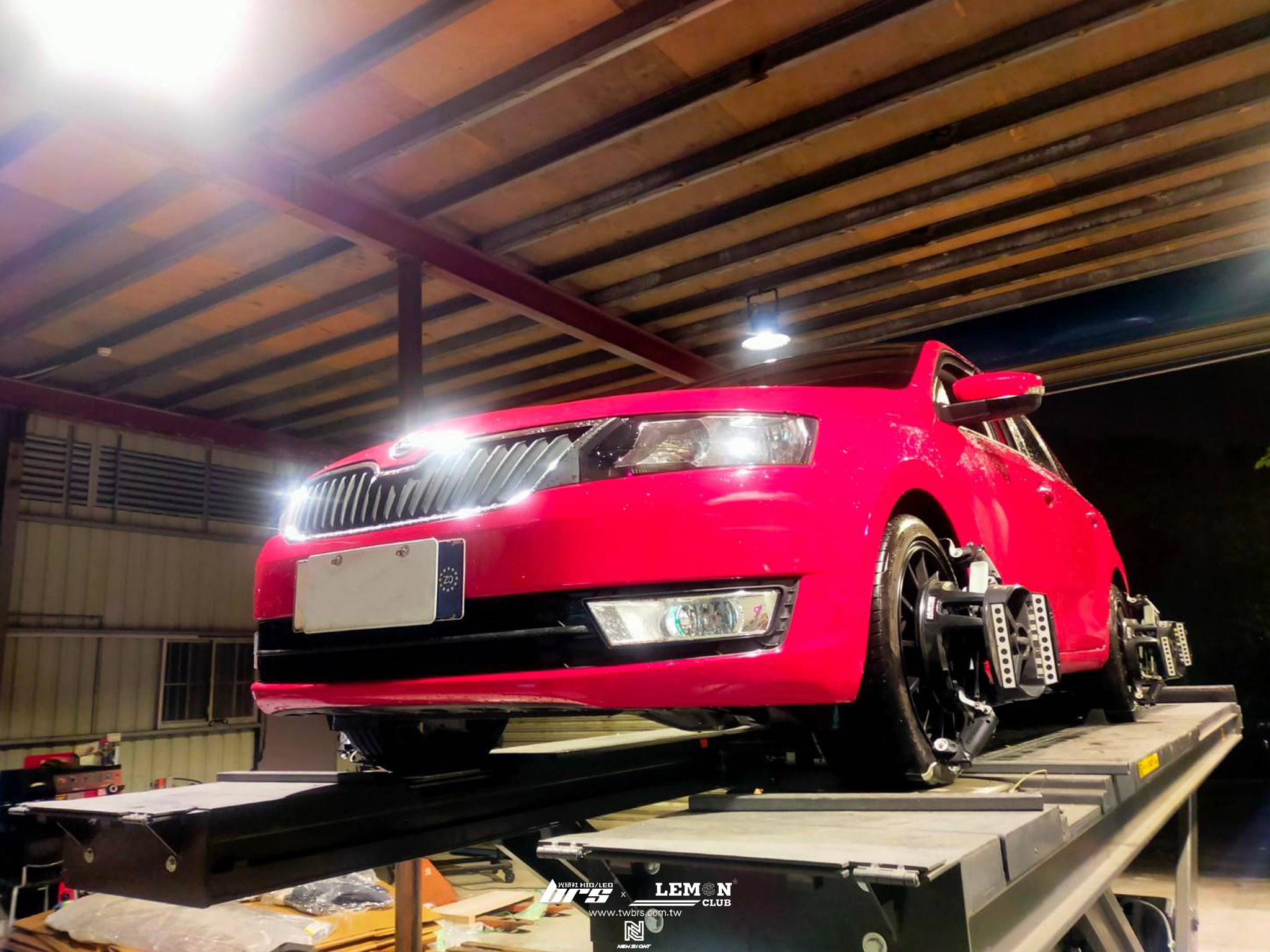 Skoda Rapid 保養(水泵浦+皮帶更換+原廠G12水箱精+前臂上座+軸承+HP-S979W電子後視鏡行車紀錄器 +HUNTER 3D電腦四輪定位