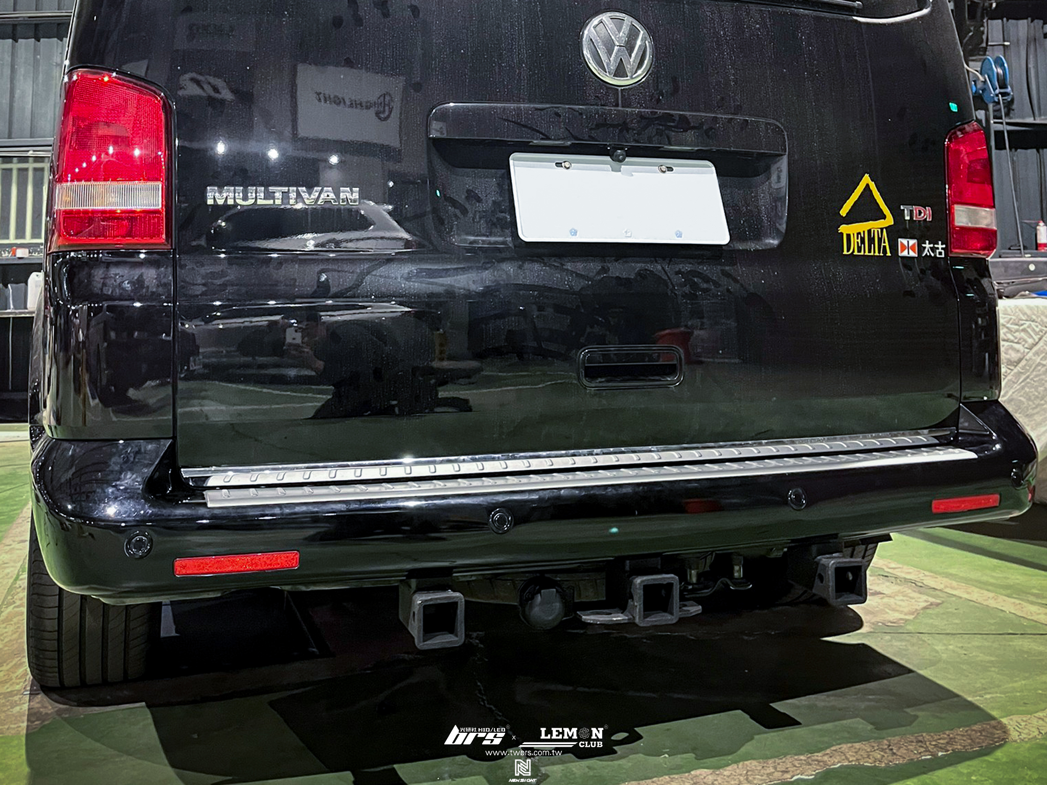 Volkswagen T5 Multivan 安裝 美式三孔拖車勾(載重加強版)+原廠拖車勾線組