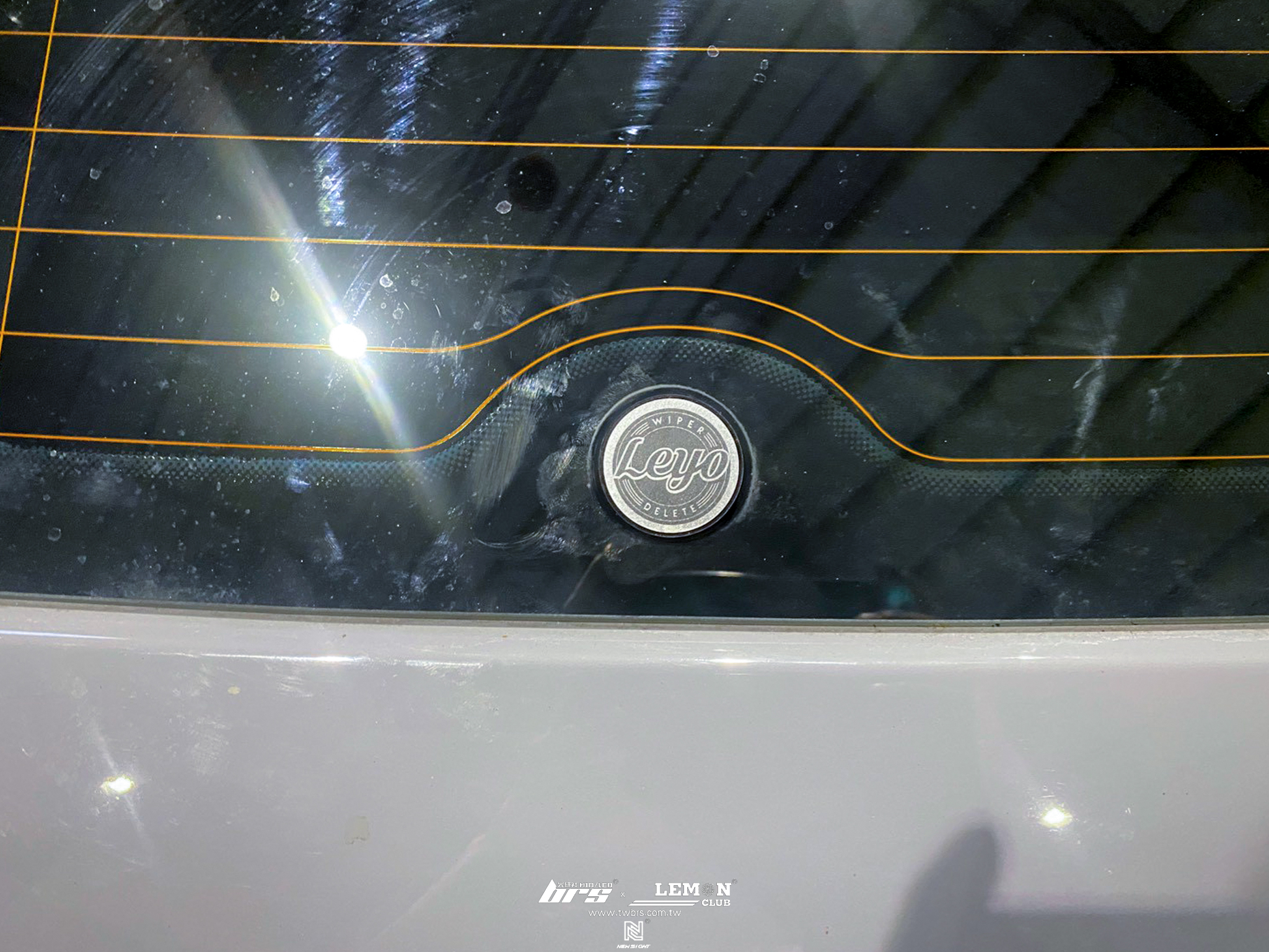 Volkswagen Golf 8 安裝 後雨刷移除塞