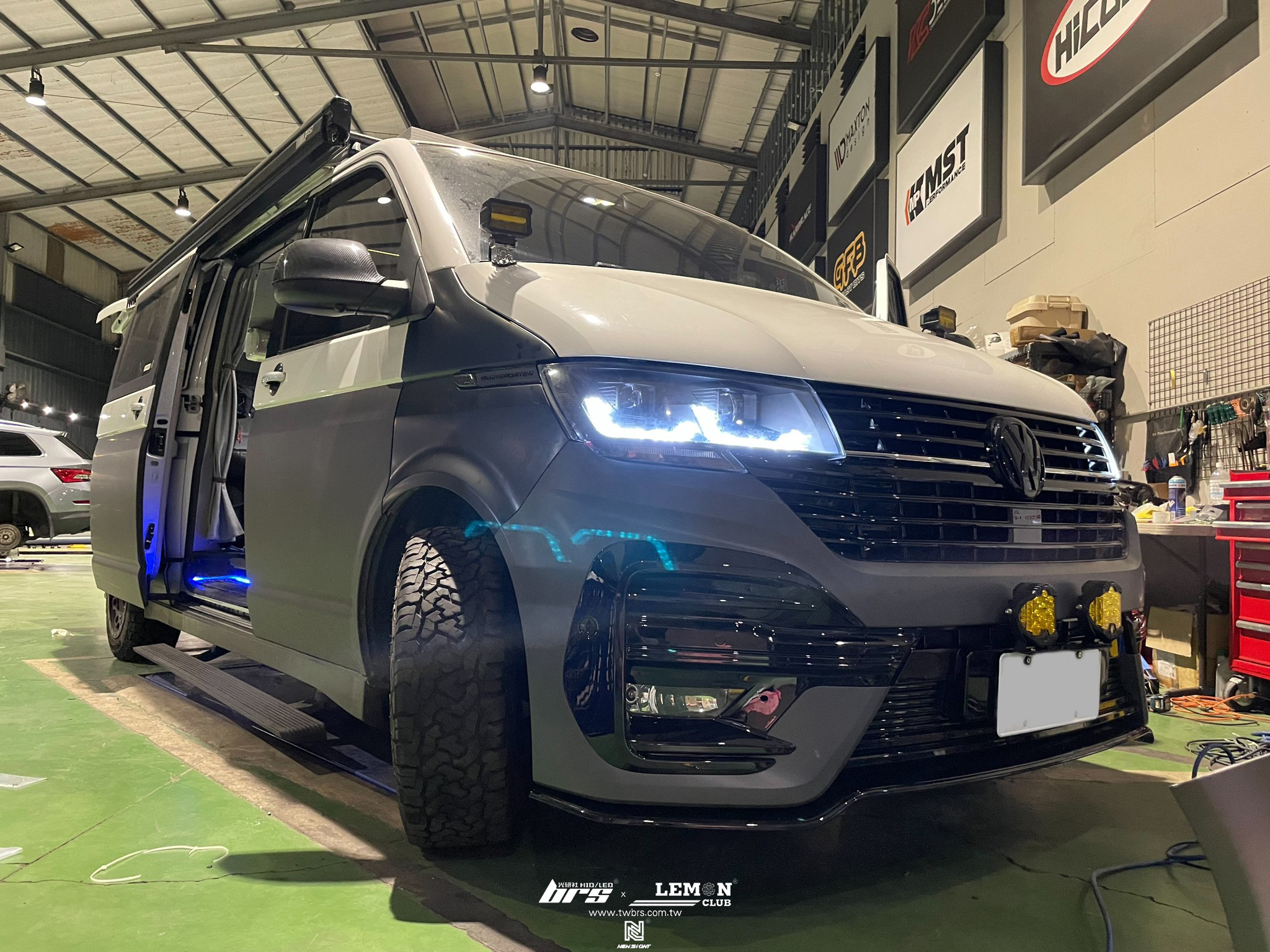Volkswagen T6 安裝 T6.1車頭套件