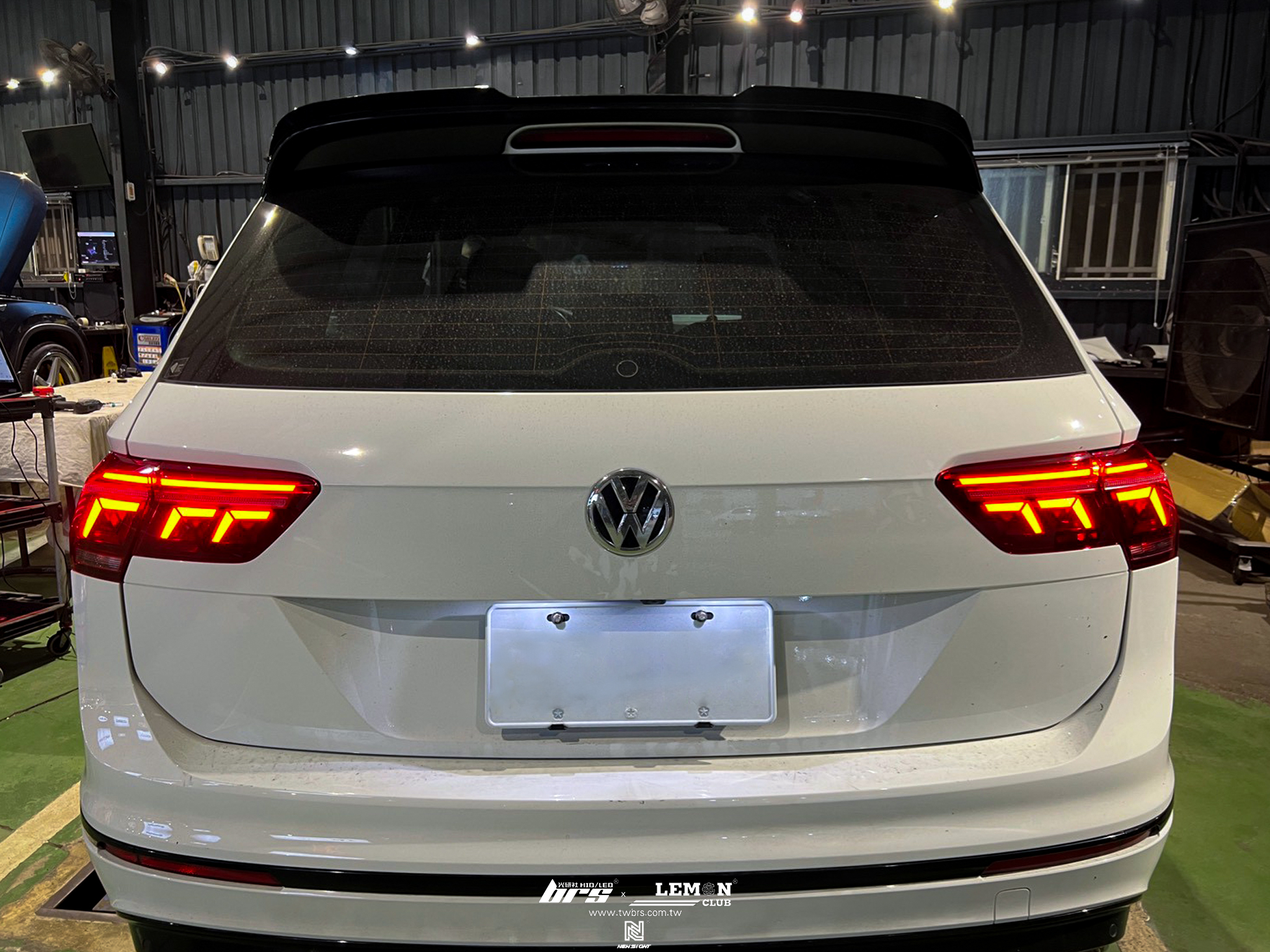 Volkswagen New Tiguan 安裝 21年式原廠動態流水尾燈