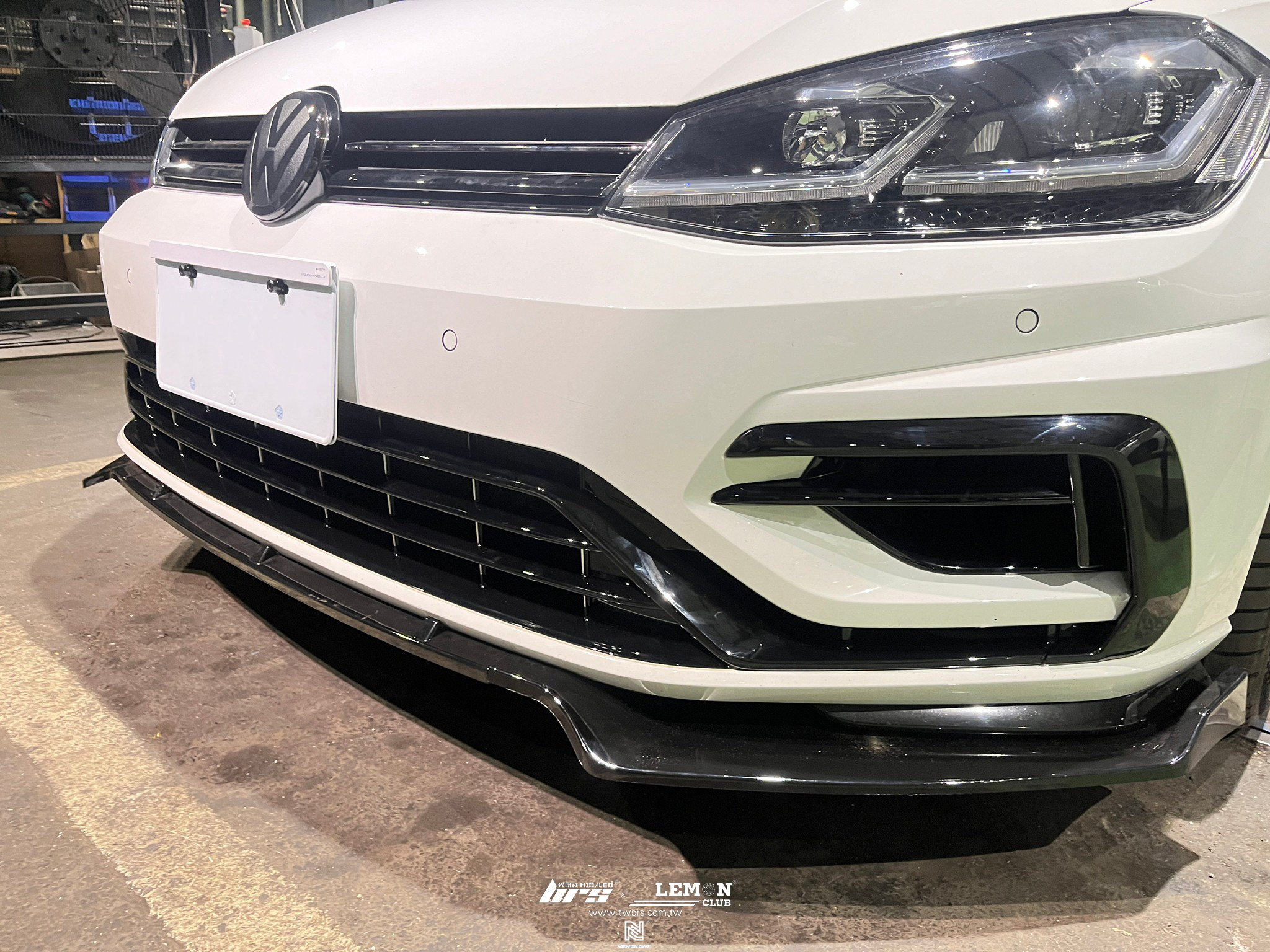 Volkswagen Golf 7.5 安裝 前保氣霸護罩+前保左右護罩+前保桿氣霸飾條