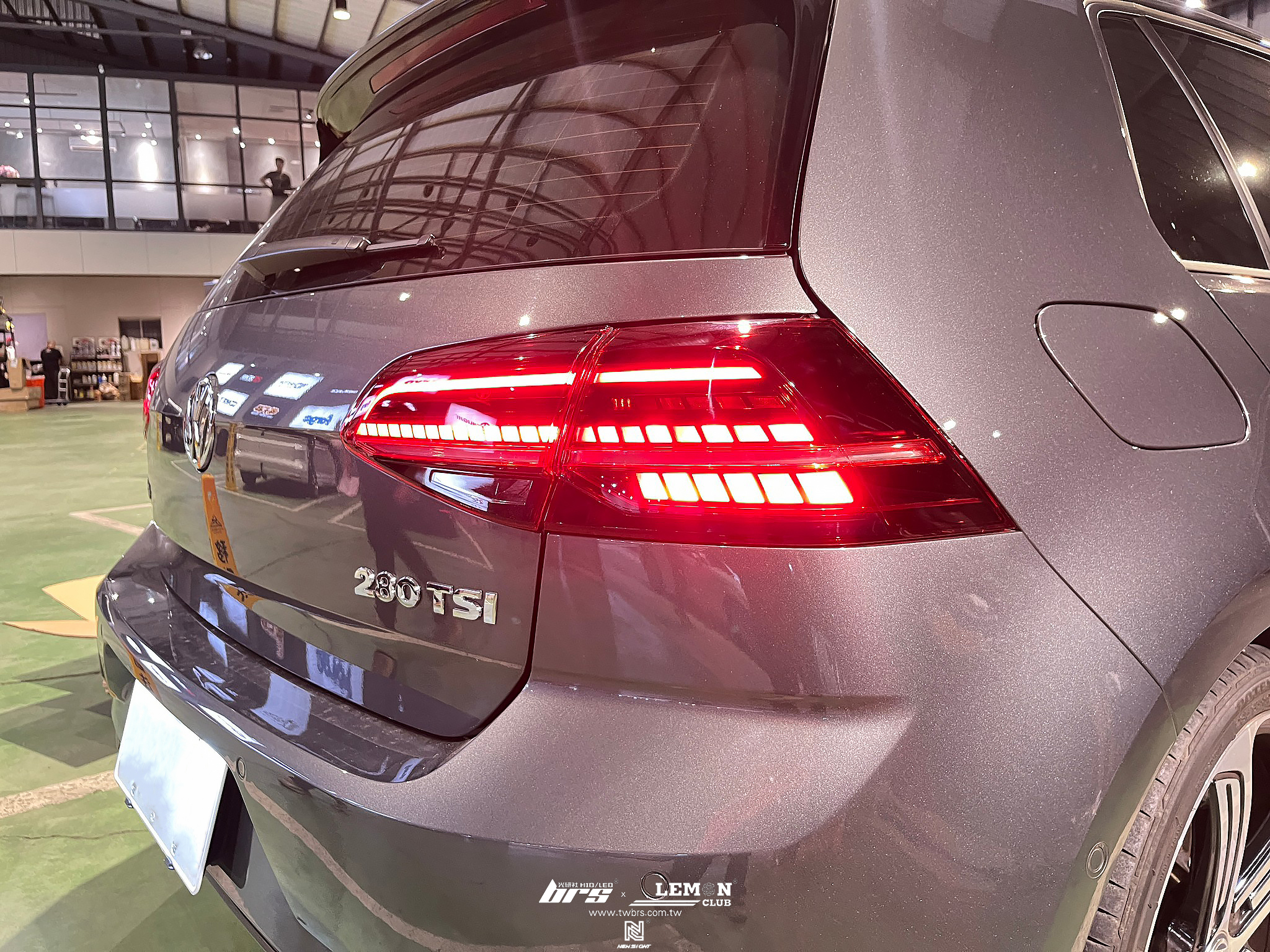 Volkswagen Golf 7.5 安裝 流水LED尾燈