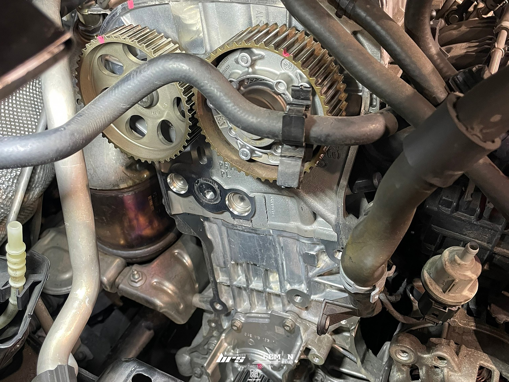 Skoda Yeti 保養 正時皮帶+惰輪+原廠火星塞+節氣門清洗