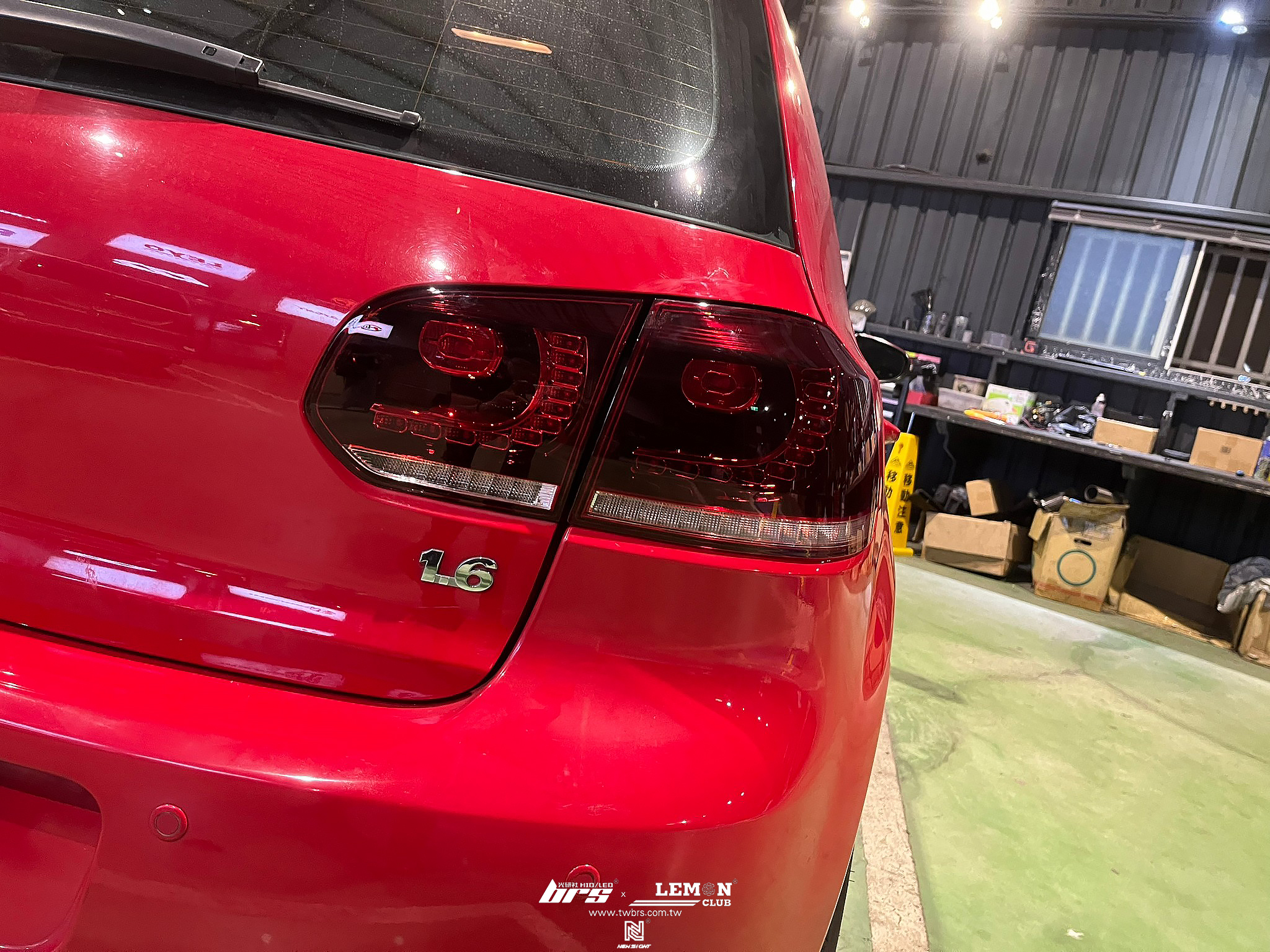 Volkswagen Golf 6 安裝 R20流水LED尾燈