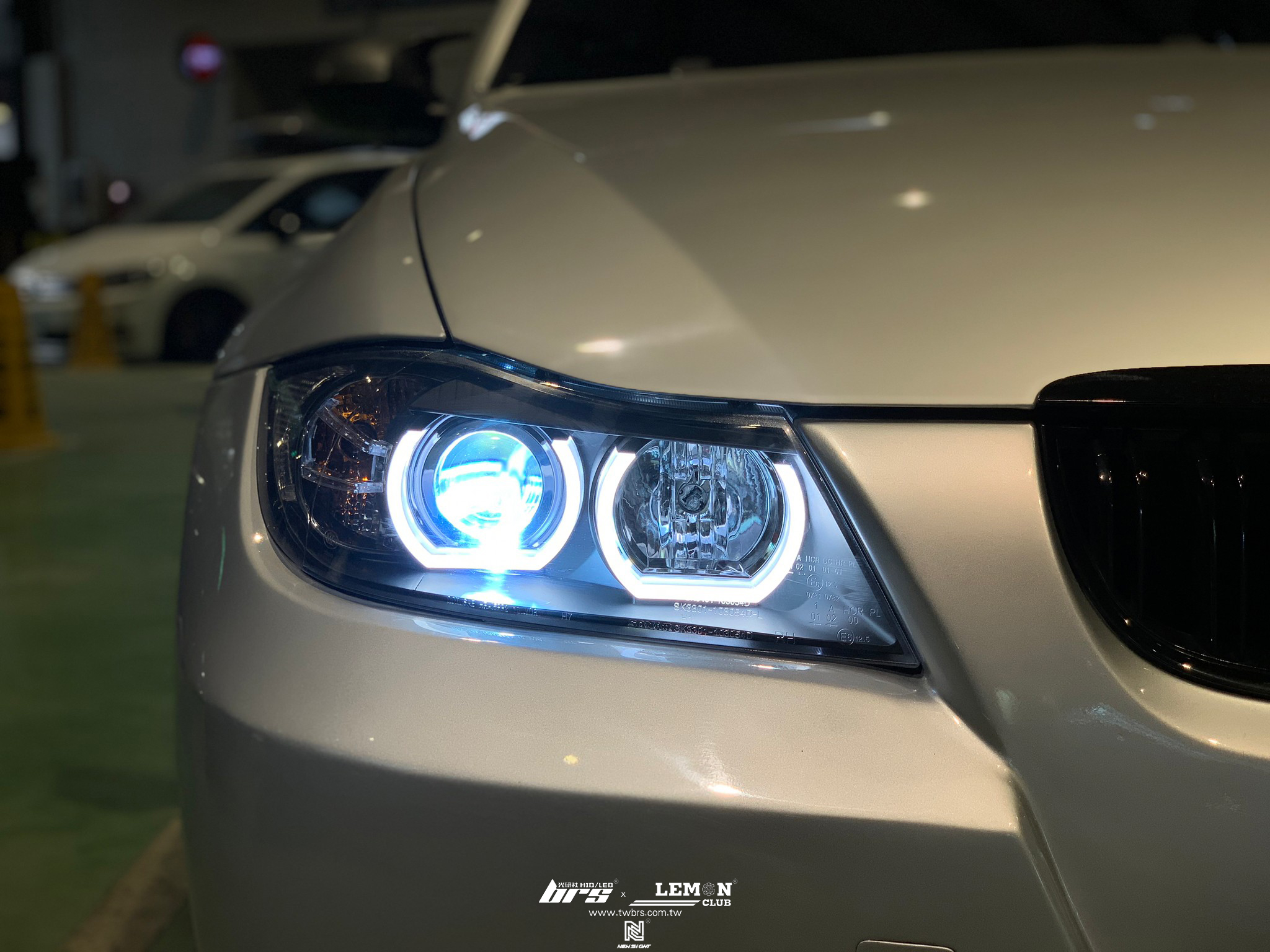 BMW E91 安裝 雙U大燈總成+大燈35W 6500K HID