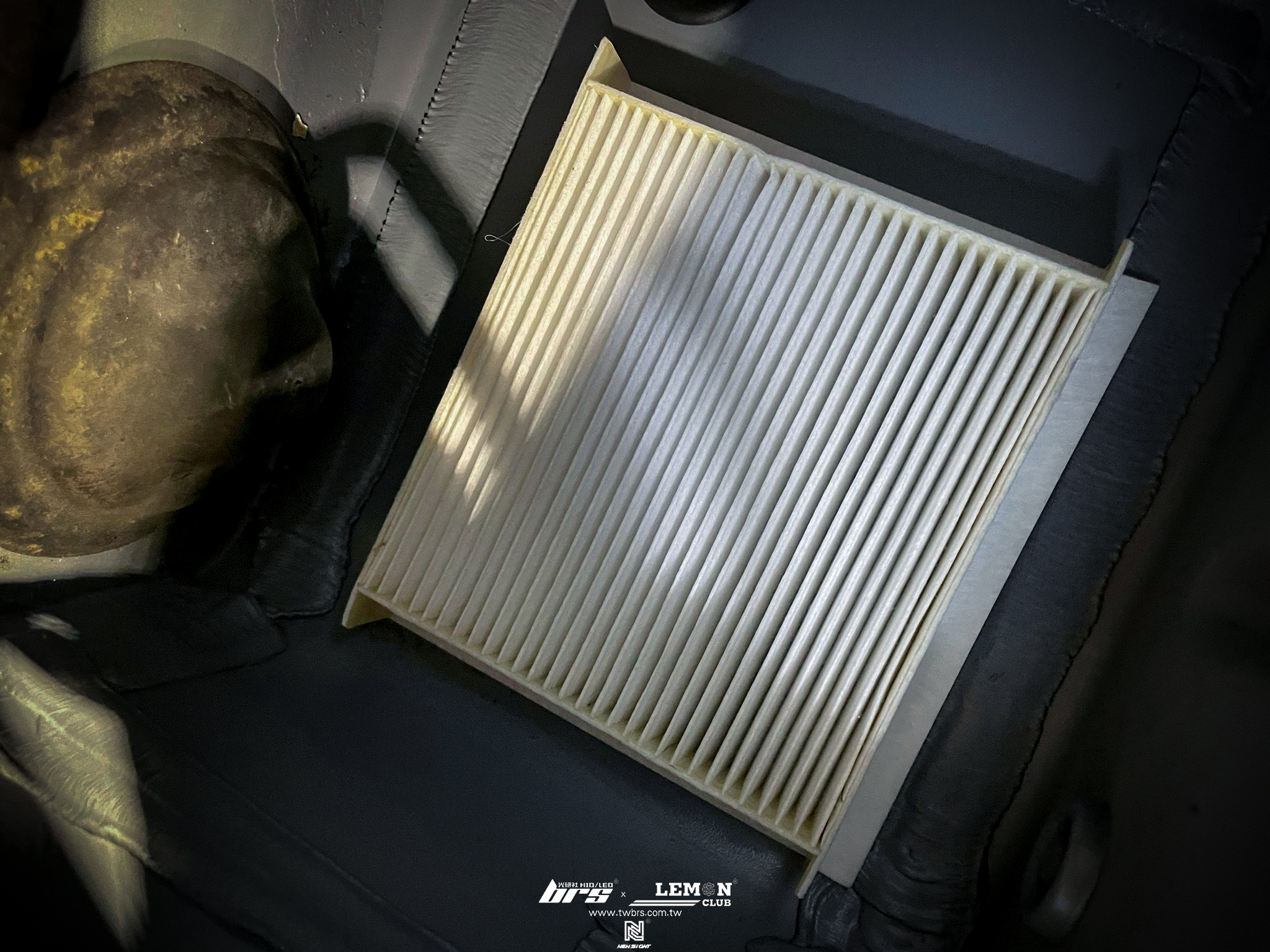 Volkswagen T6 Caravelle 安裝 T6冷氣(空調)外置濾芯更換