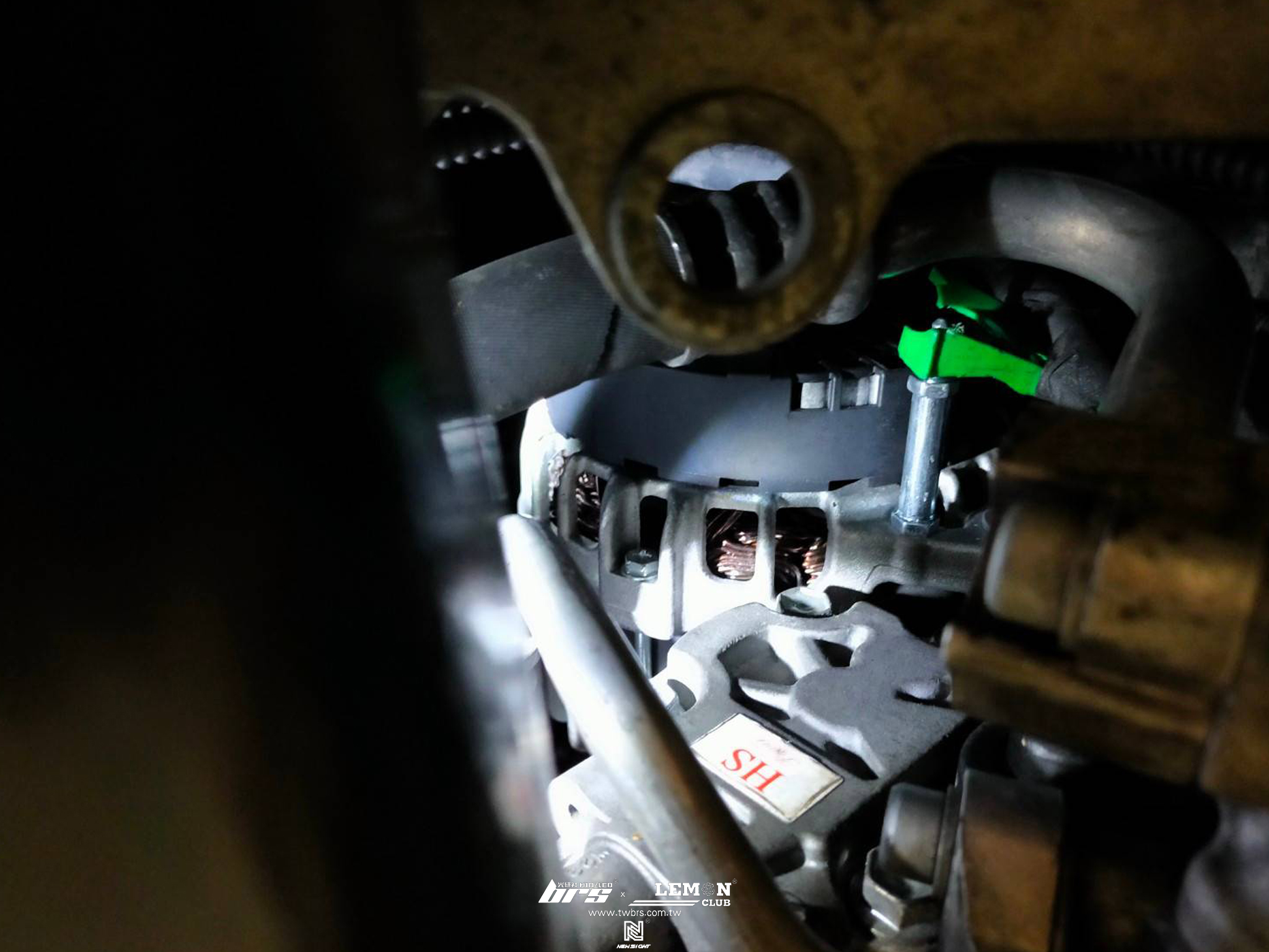 Volkswagen T6 安裝 Valeo發電機+曲軸皮帶盤