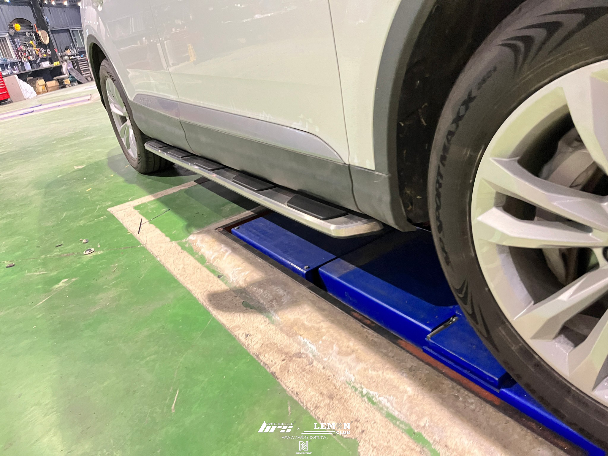 Audi Q7 安裝 側邊踏板