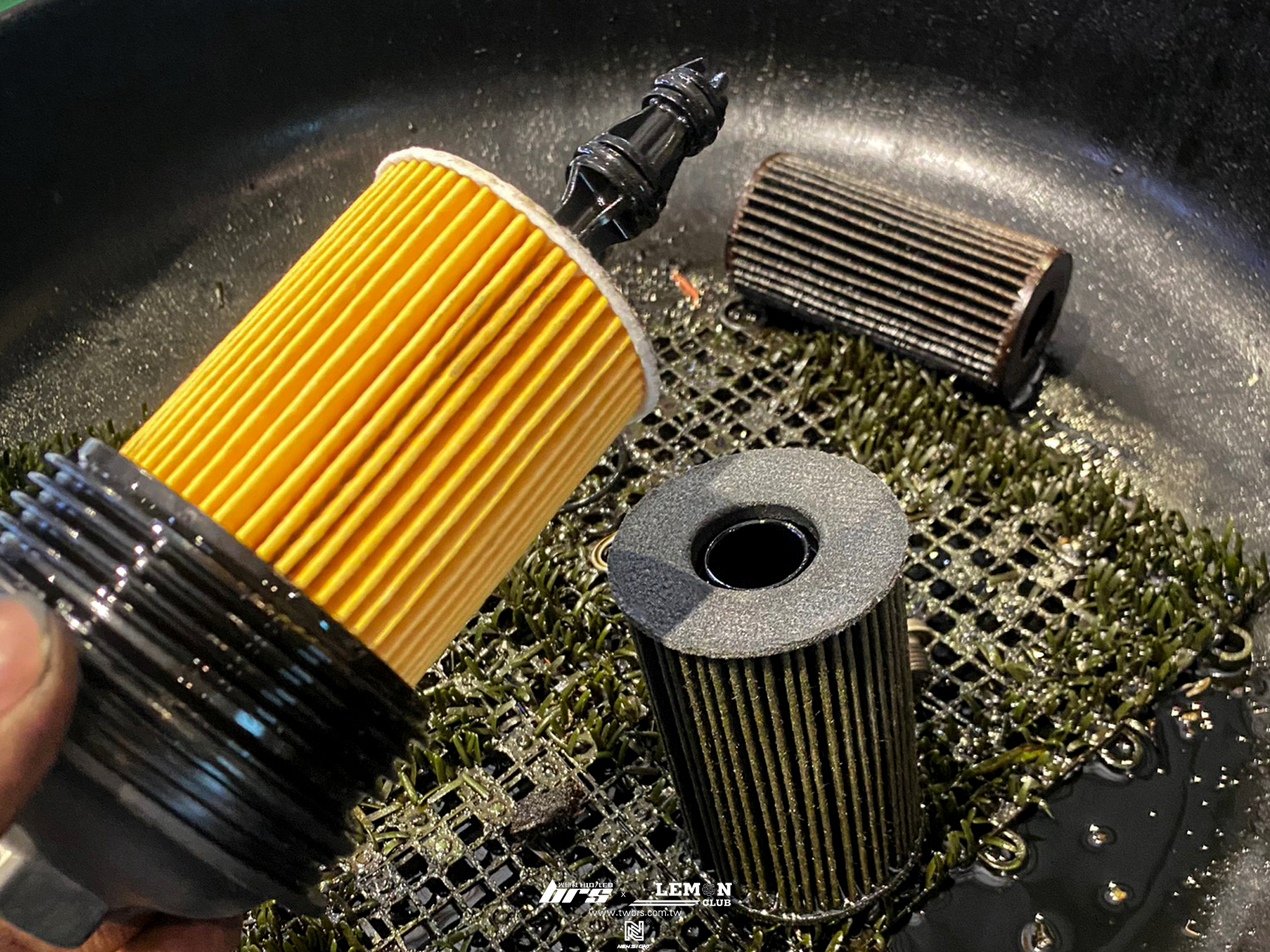 Volkswagen Golf 6 保養 德國Rheinol萊茵機油5W30更換+原廠機油芯更換+原廠洩油螺絲+墊片更換